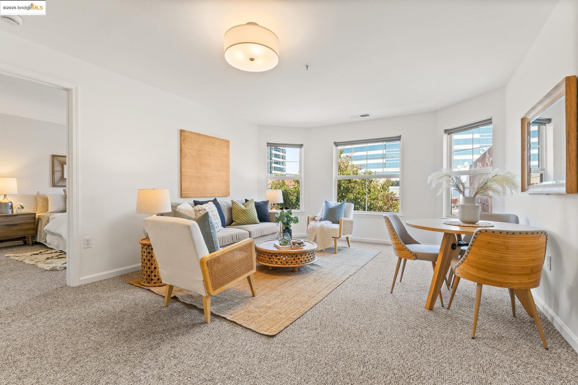 Detail Gallery Image 9 of 32 For 555 10th St #315,  Oakland,  CA 94607 - 2 Beds | 2 Baths