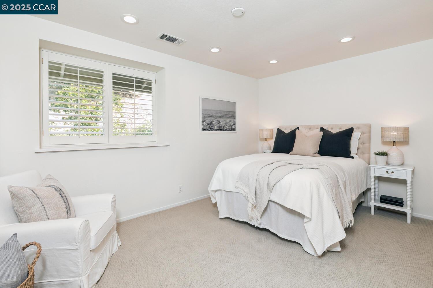 Detail Gallery Image 28 of 40 For 1555 Pebblebrook Ct, Walnut Creek,  CA 94596 - 3 Beds | 2/1 Baths