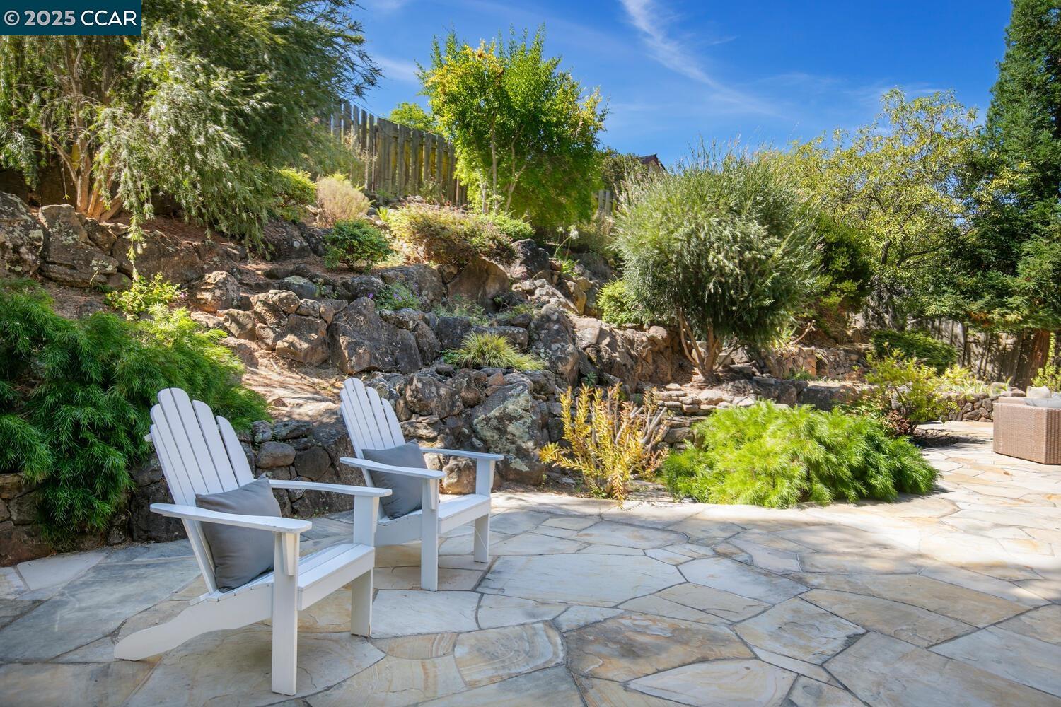 Detail Gallery Image 33 of 40 For 1555 Pebblebrook Ct, Walnut Creek,  CA 94596 - 3 Beds | 2/1 Baths