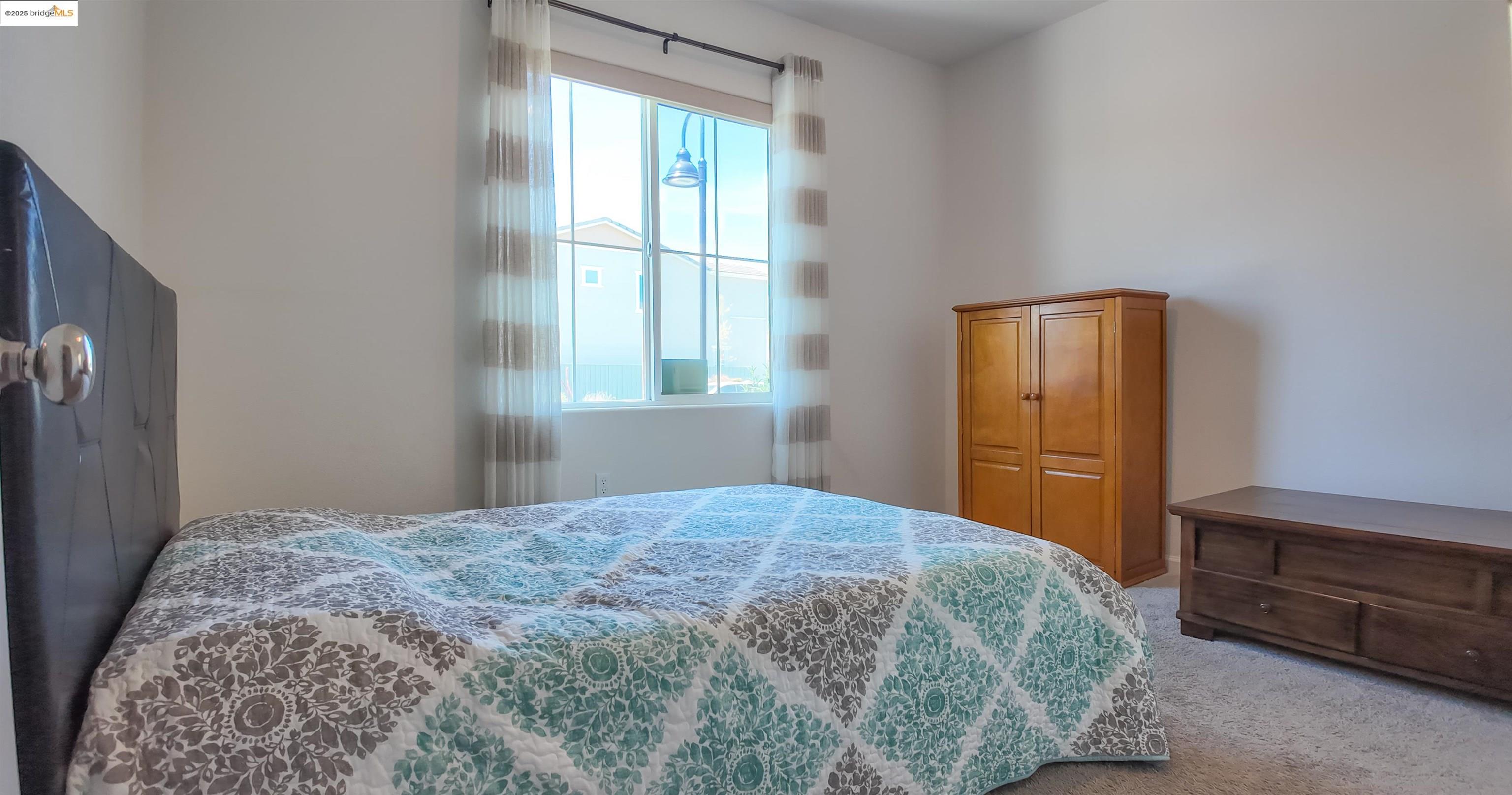 Detail Gallery Image 33 of 50 For 5305 Mcdowell Valley Ln, Antioch,  CA 94531 - 5 Beds | 3 Baths