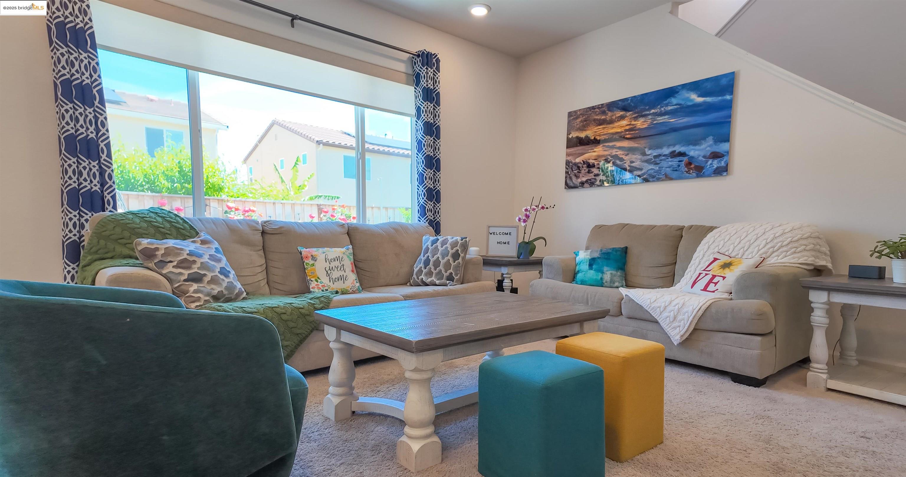 Detail Gallery Image 8 of 50 For 5305 Mcdowell Valley Ln, Antioch,  CA 94531 - 5 Beds | 3 Baths