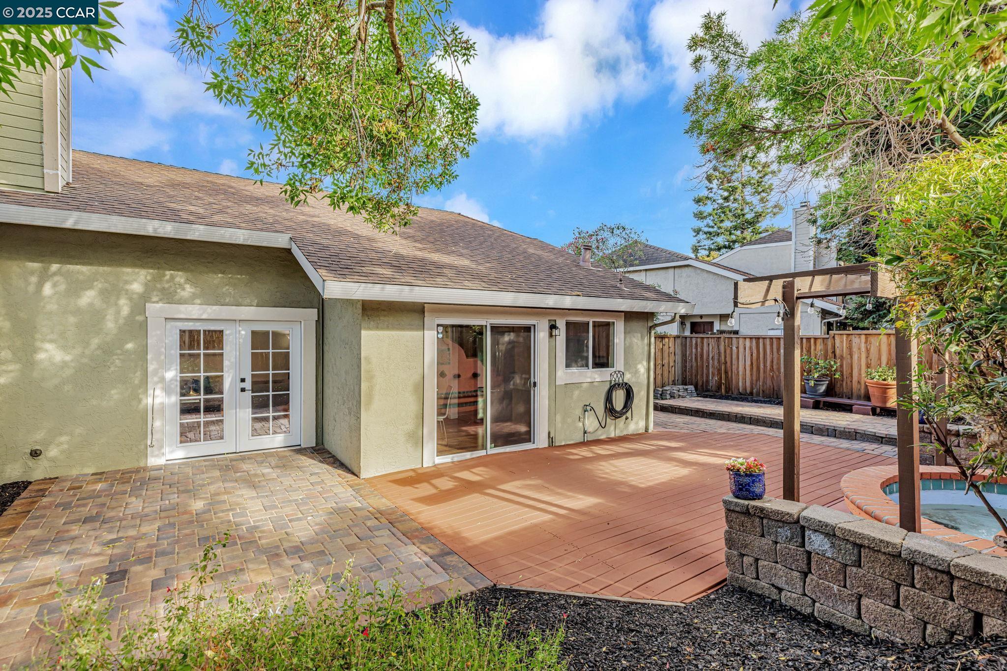 Detail Gallery Image 25 of 33 For 7684 Arbor Creek Cir, Dublin,  CA 94568 - 3 Beds | 2 Baths