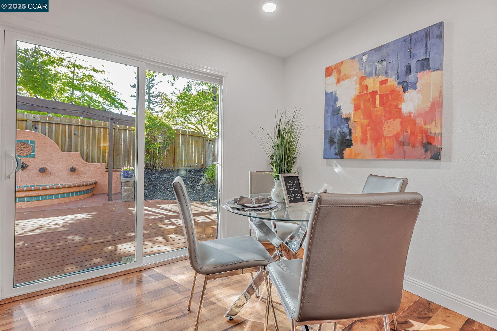 Detail Gallery Image 7 of 33 For 7684 Arbor Creek Cir, Dublin,  CA 94568 - 3 Beds | 2 Baths