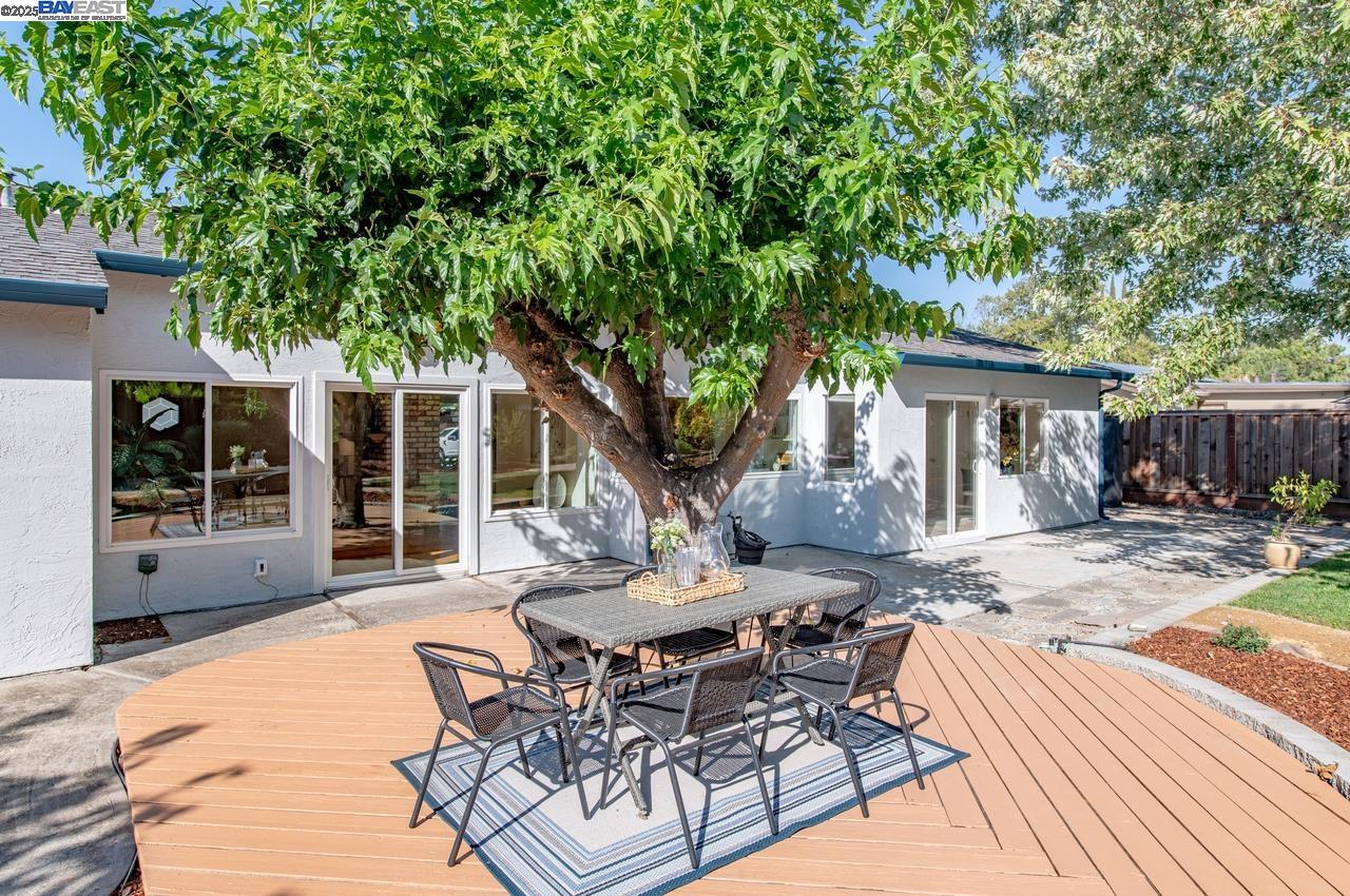 Detail Gallery Image 12 of 42 For 173 Rainier Ave, Livermore,  CA 94551 - 4 Beds | 2 Baths