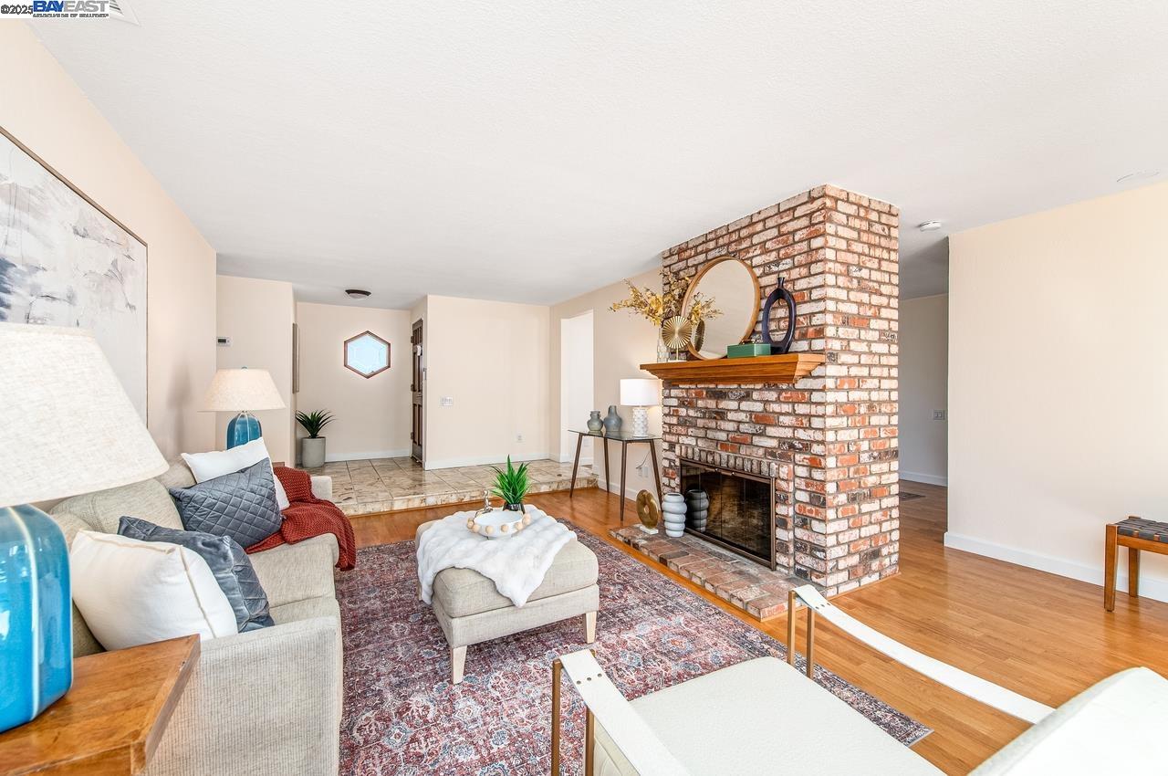 Detail Gallery Image 21 of 42 For 173 Rainier Ave, Livermore,  CA 94551 - 4 Beds | 2 Baths