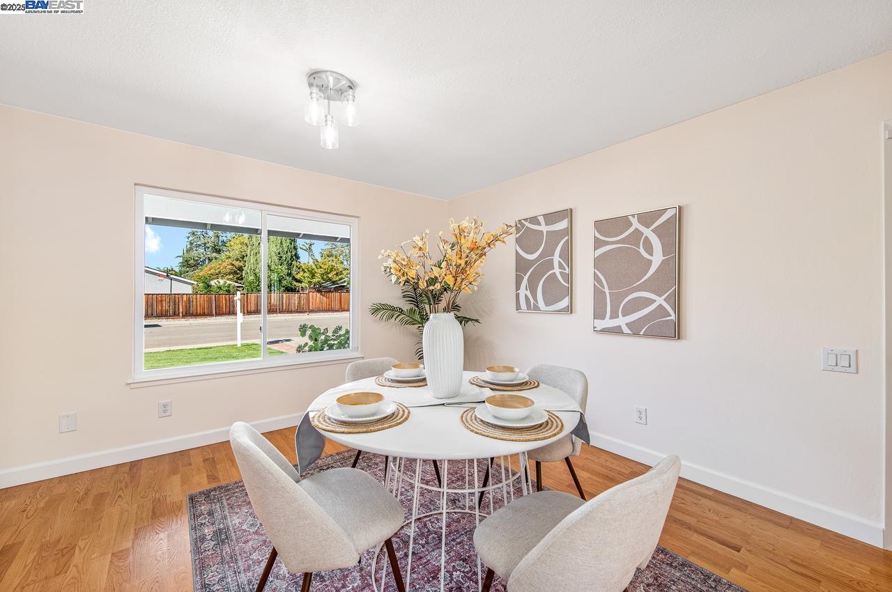 Detail Gallery Image 23 of 42 For 173 Rainier Ave, Livermore,  CA 94551 - 4 Beds | 2 Baths