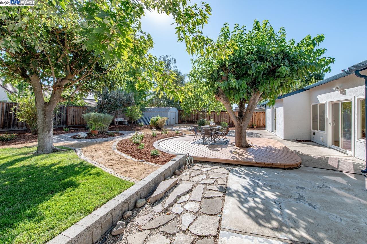 Detail Gallery Image 40 of 42 For 173 Rainier Ave, Livermore,  CA 94551 - 4 Beds | 2 Baths