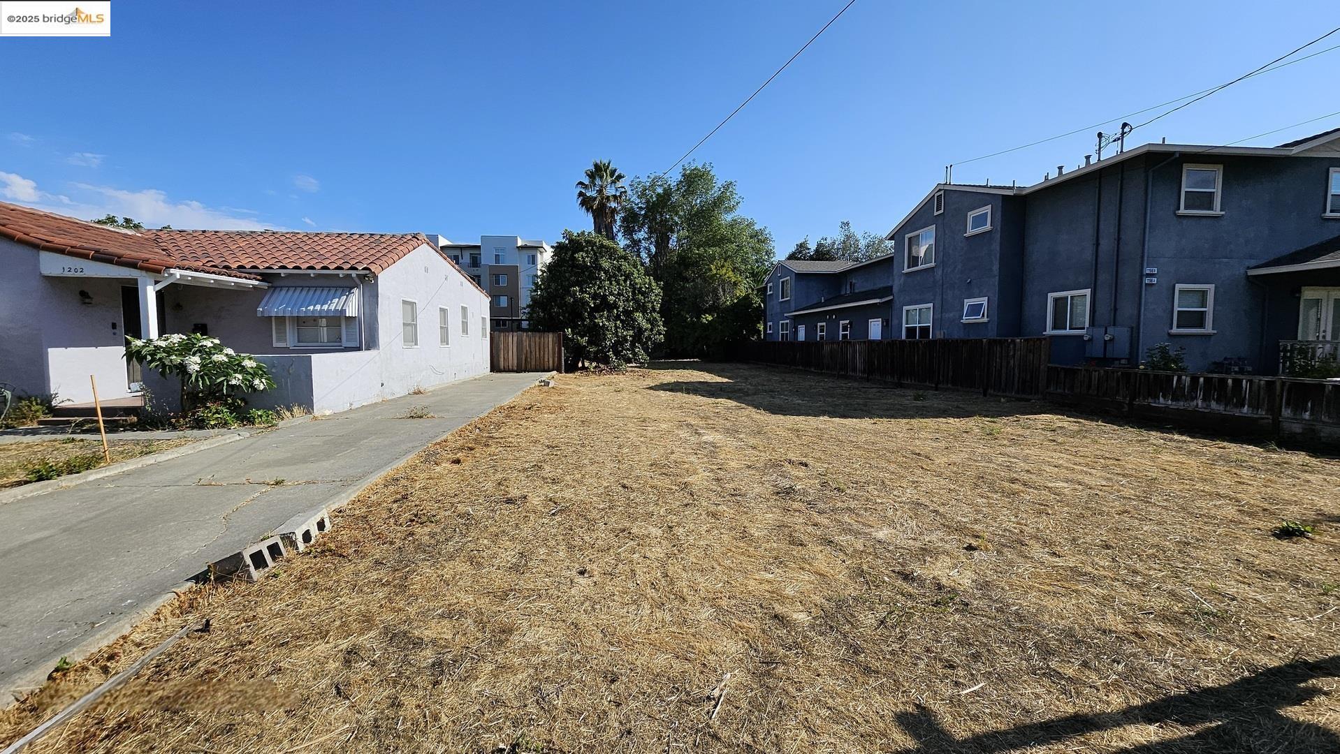 Detail Gallery Image 1 of 13 For 1200 Sherwood Ave, San Jose,  CA 95126 - – Beds | – Baths