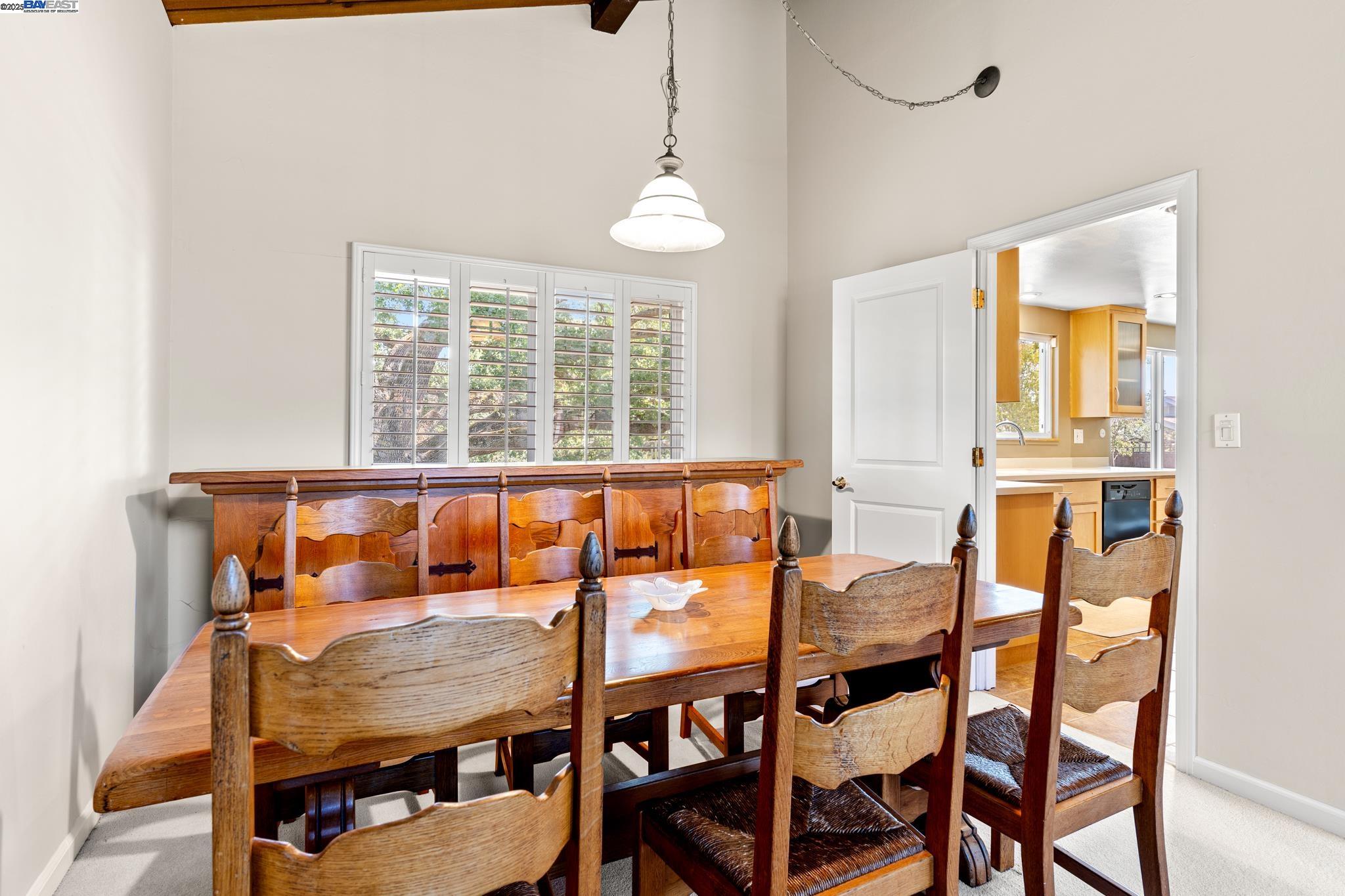 Detail Gallery Image 11 of 52 For 1890 Morello Ave, Pleasant Hill,  CA 94523 - 4 Beds | 2/1 Baths
