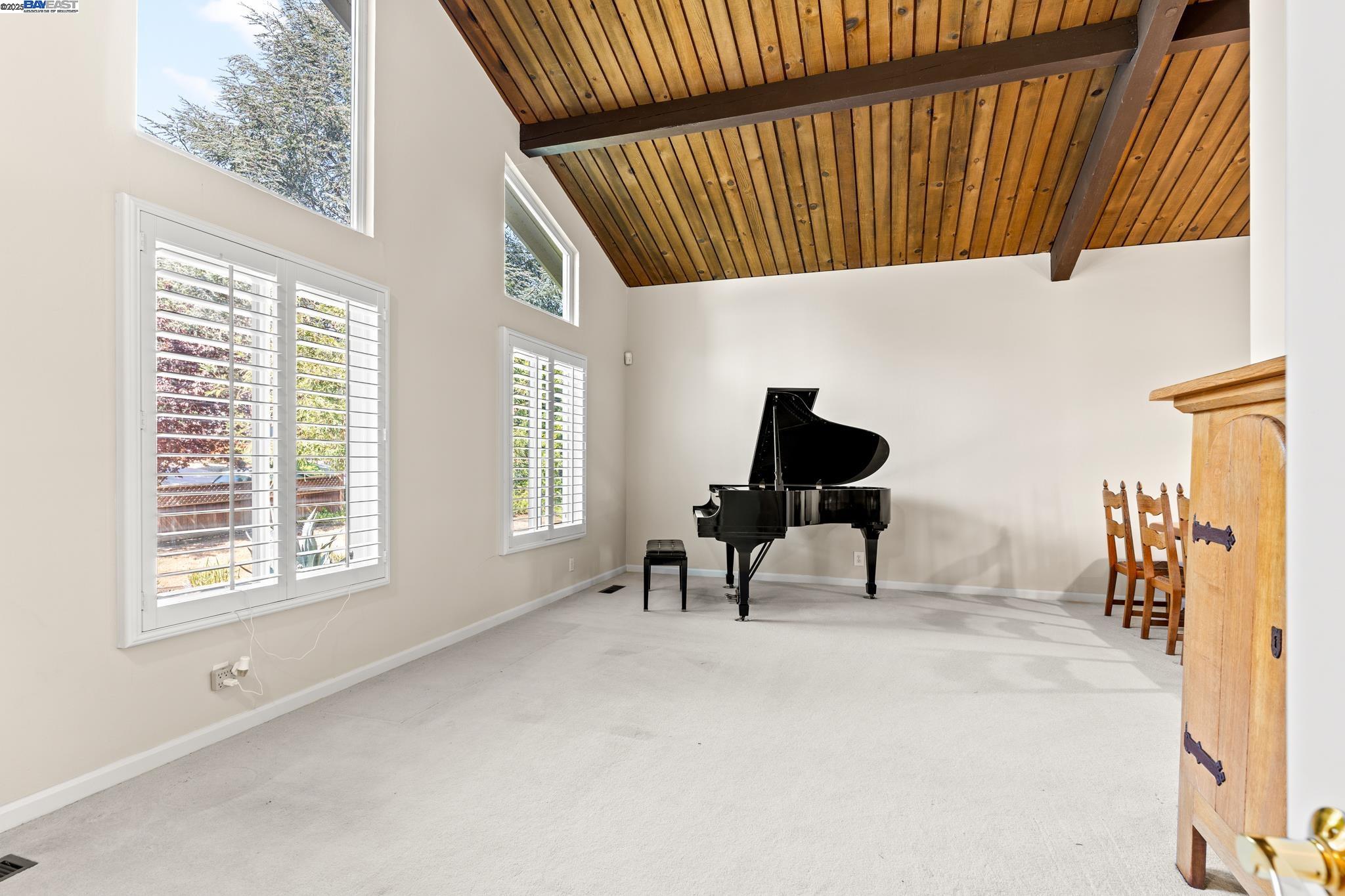 Detail Gallery Image 7 of 52 For 1890 Morello Ave, Pleasant Hill,  CA 94523 - 4 Beds | 2/1 Baths