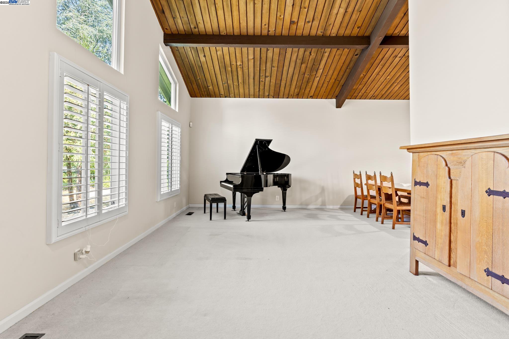 Detail Gallery Image 8 of 52 For 1890 Morello Ave, Pleasant Hill,  CA 94523 - 4 Beds | 2/1 Baths