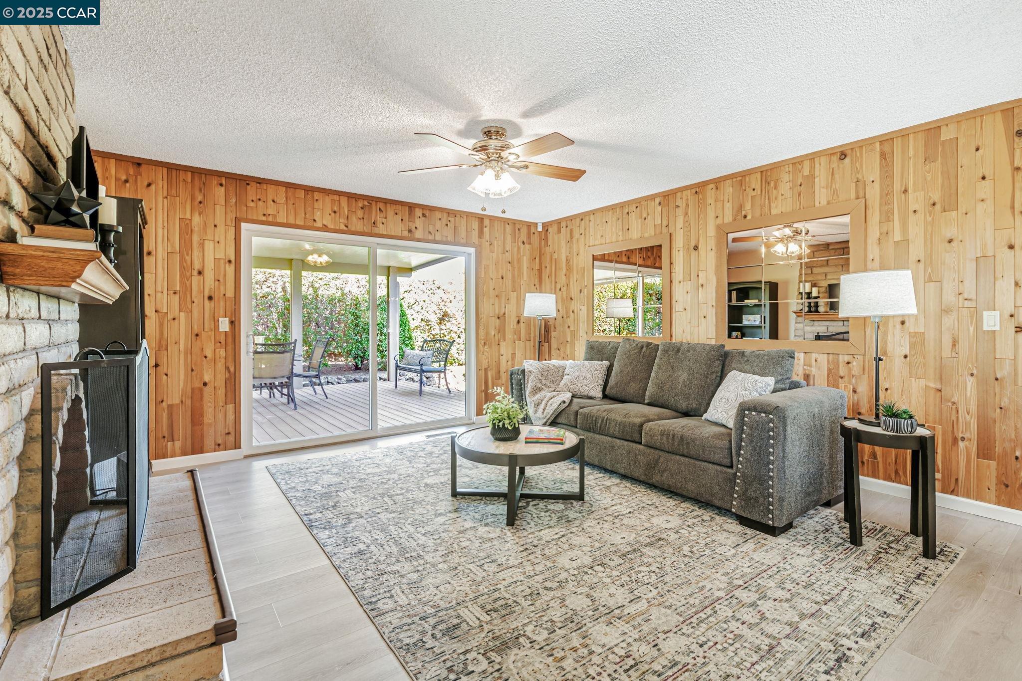 Detail Gallery Image 12 of 42 For 5189 Jomar Dr, Concord,  CA 94521 - 3 Beds | 2 Baths