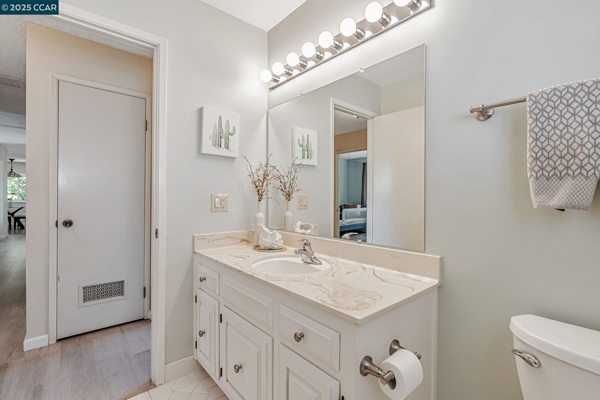Detail Gallery Image 24 of 42 For 5189 Jomar Dr, Concord,  CA 94521 - 3 Beds | 2 Baths