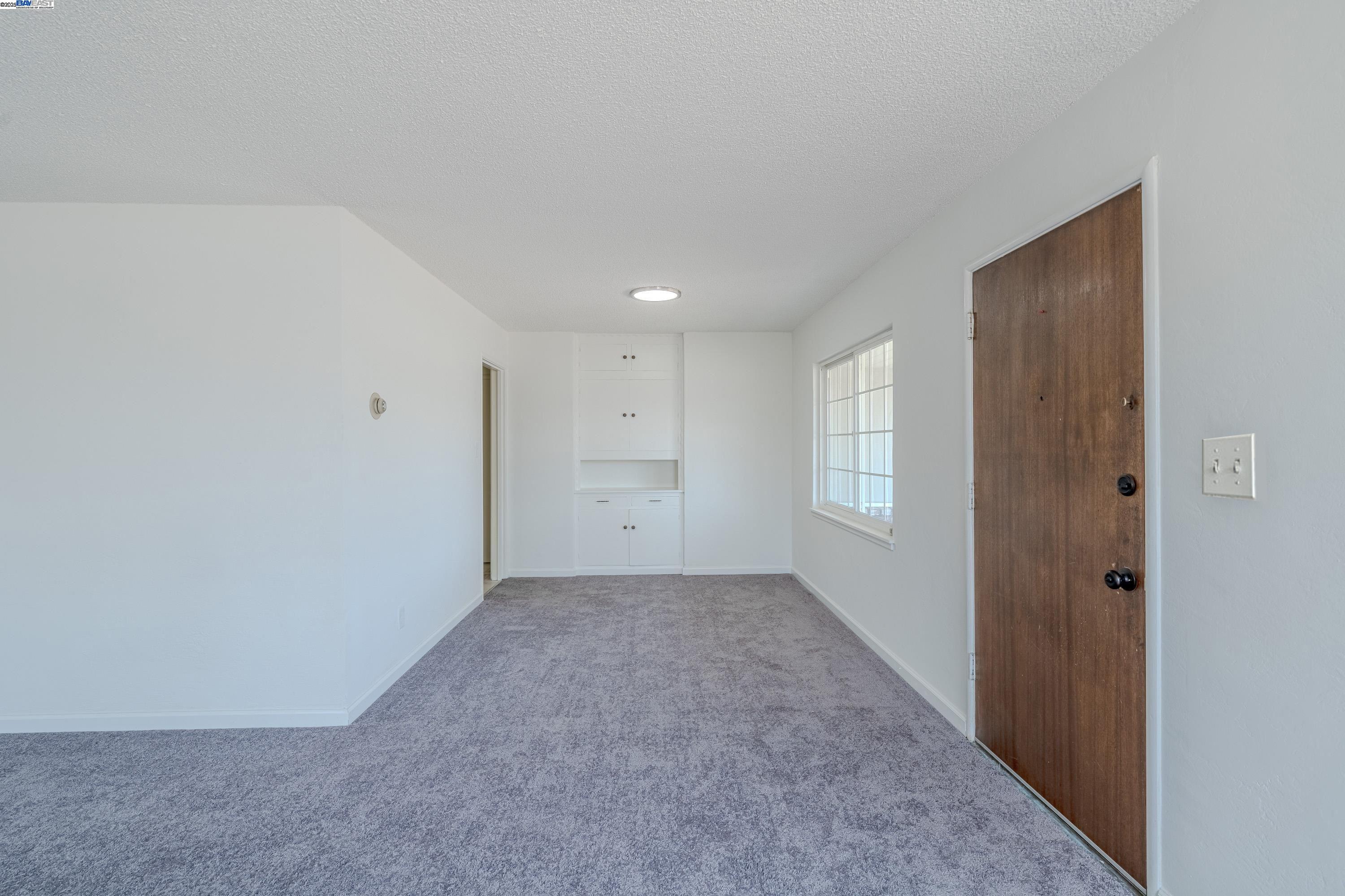 Detail Gallery Image 6 of 21 For 15083 Alexandria St, San Leandro,  CA 94579 - 2 Beds | 1 Baths