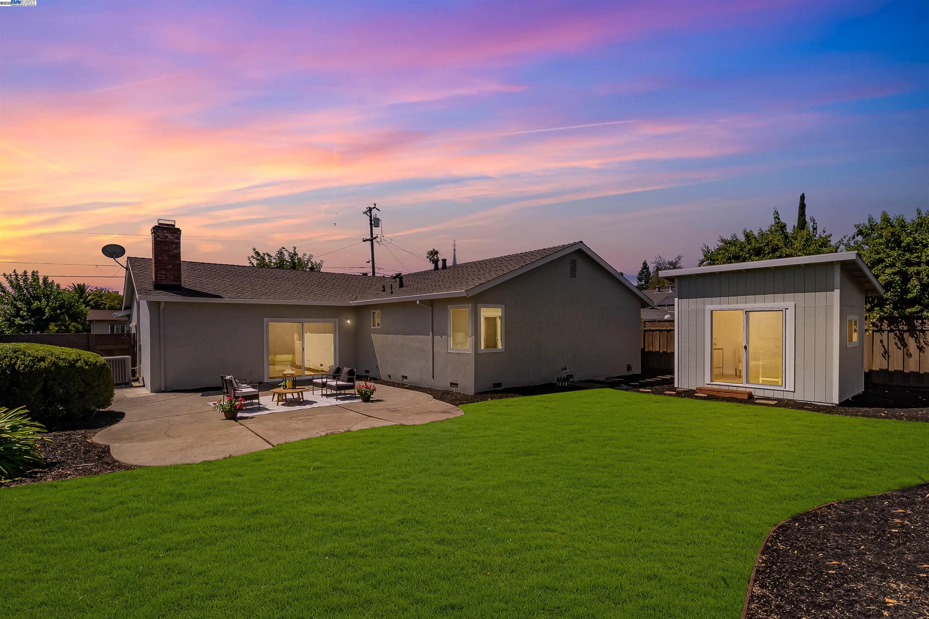Detail Gallery Image 2 of 52 For 736 Adams Ave, Livermore,  CA 94550 - 3 Beds | 2 Baths