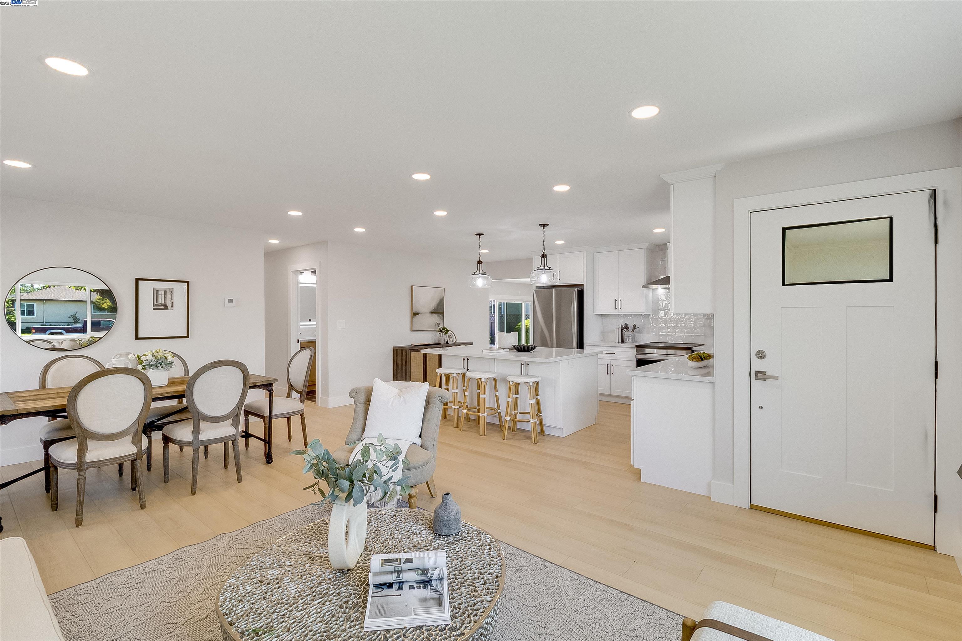 Detail Gallery Image 13 of 52 For 736 Adams Ave, Livermore,  CA 94550 - 3 Beds | 2 Baths