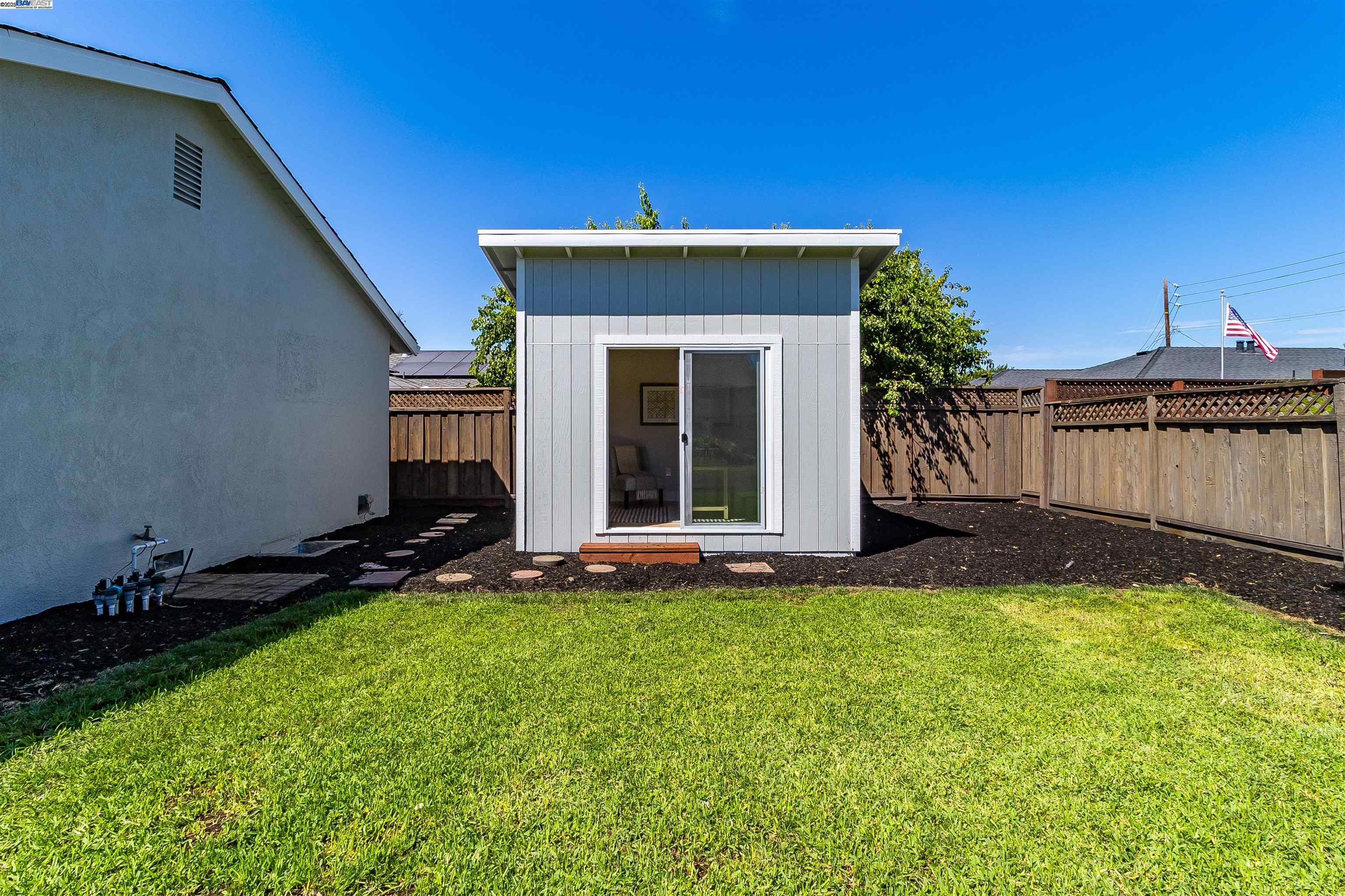 Detail Gallery Image 42 of 52 For 736 Adams Ave, Livermore,  CA 94550 - 3 Beds | 2 Baths