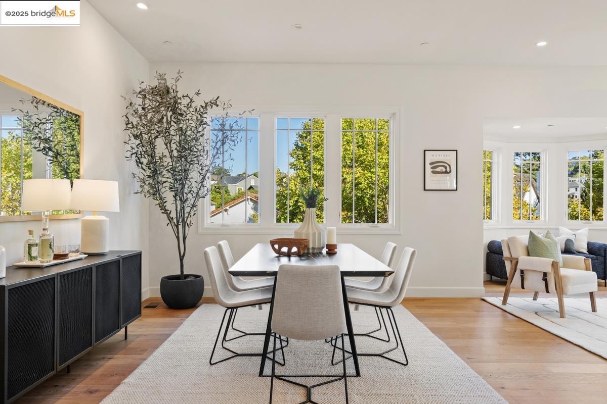 Detail Gallery Image 25 of 60 For 963 Grosvenor Place, Oakland,  CA 94610 - 4 Beds | 4 Baths