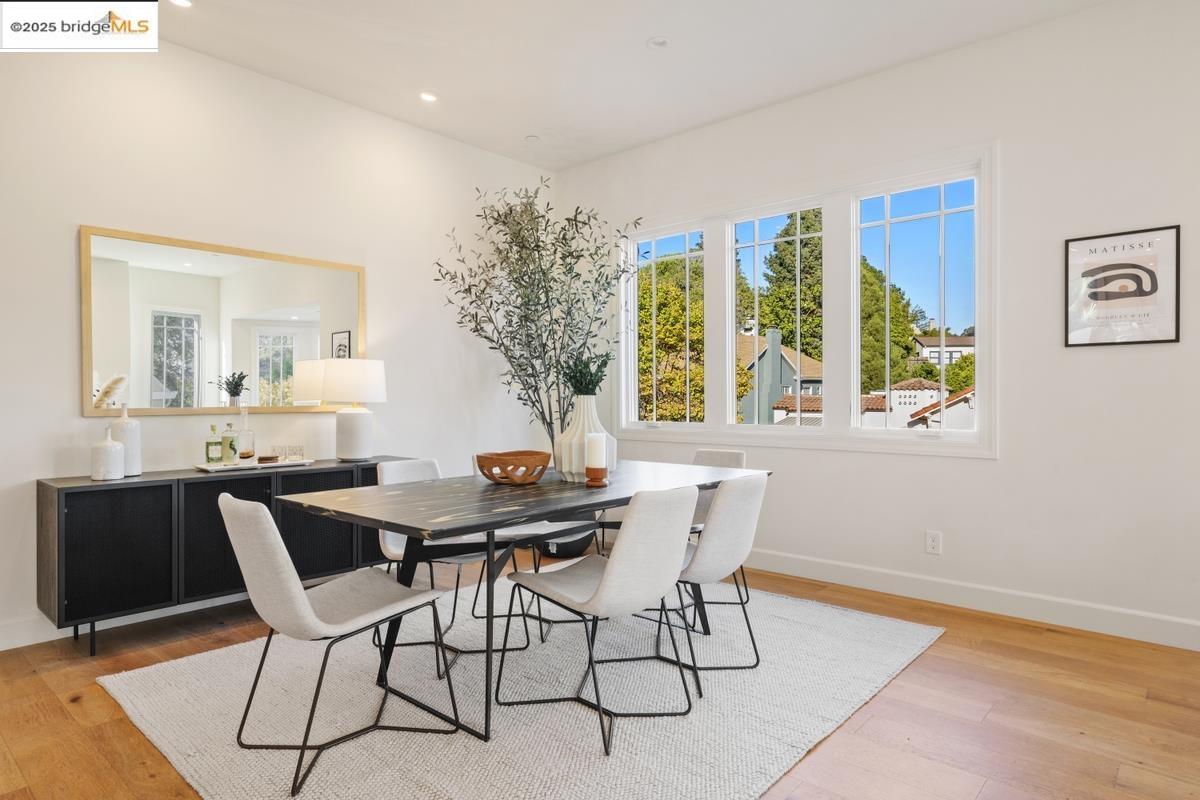 Detail Gallery Image 26 of 60 For 963 Grosvenor Place, Oakland,  CA 94610 - 4 Beds | 4 Baths