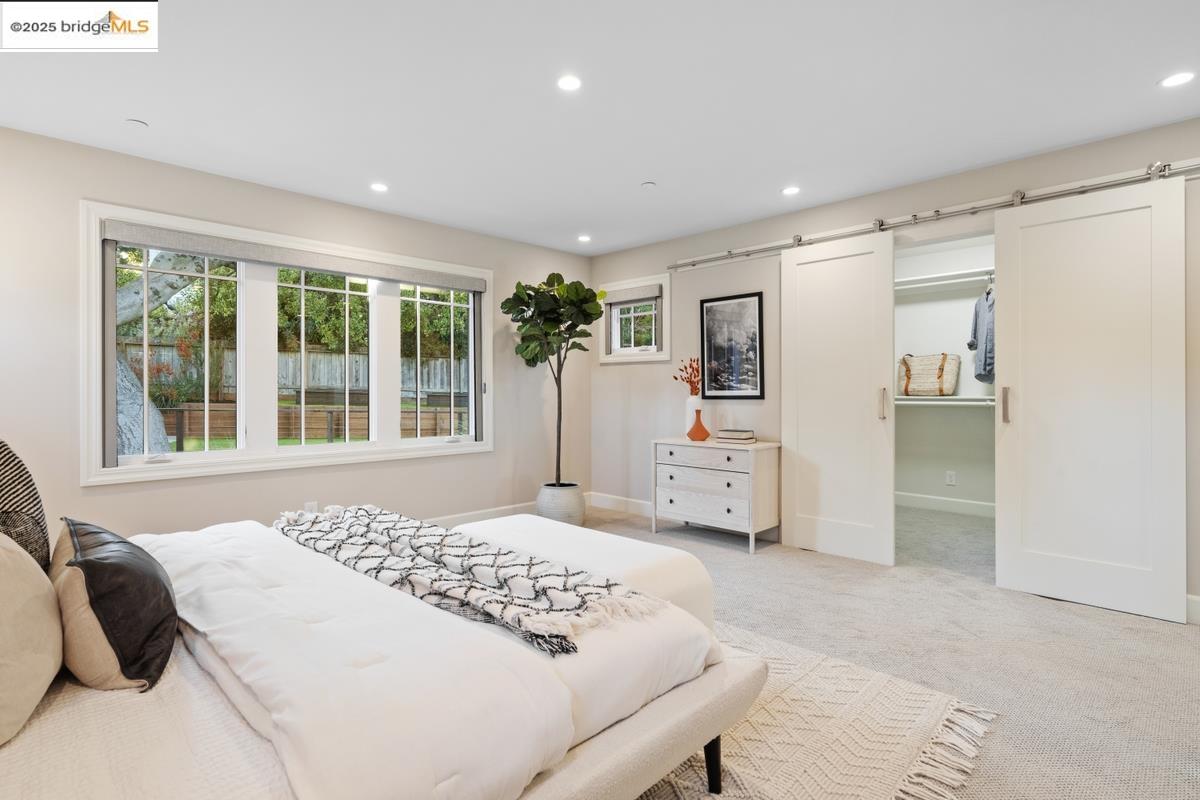 Detail Gallery Image 33 of 60 For 963 Grosvenor Place, Oakland,  CA 94610 - 4 Beds | 4 Baths