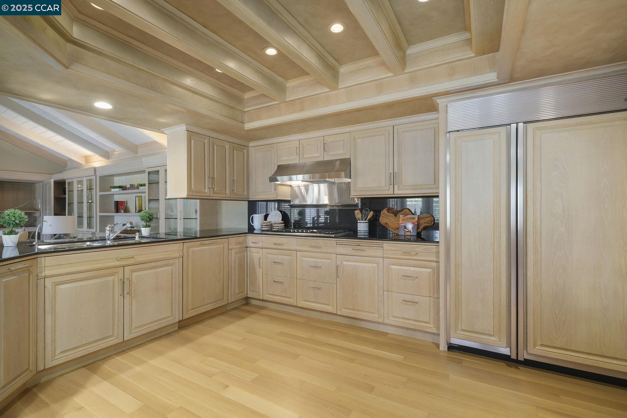 Detail Gallery Image 13 of 54 For 738 Mandarin Ln, Walnut Creek,  CA 94598 - 3 Beds | 3/1 Baths