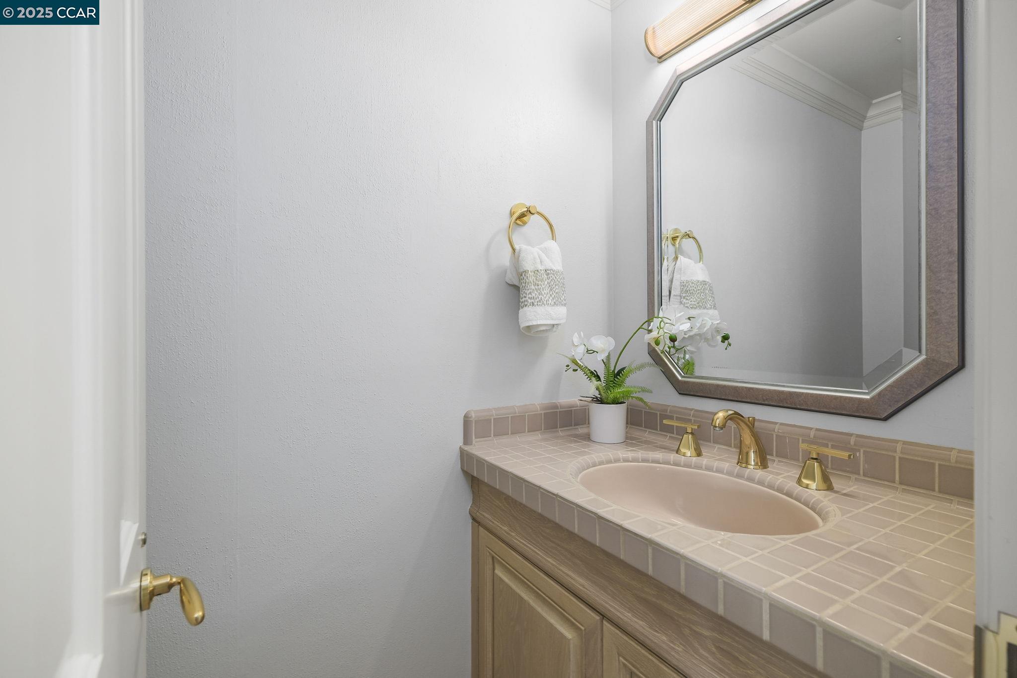 Detail Gallery Image 26 of 54 For 738 Mandarin Ln, Walnut Creek,  CA 94598 - 3 Beds | 3/1 Baths