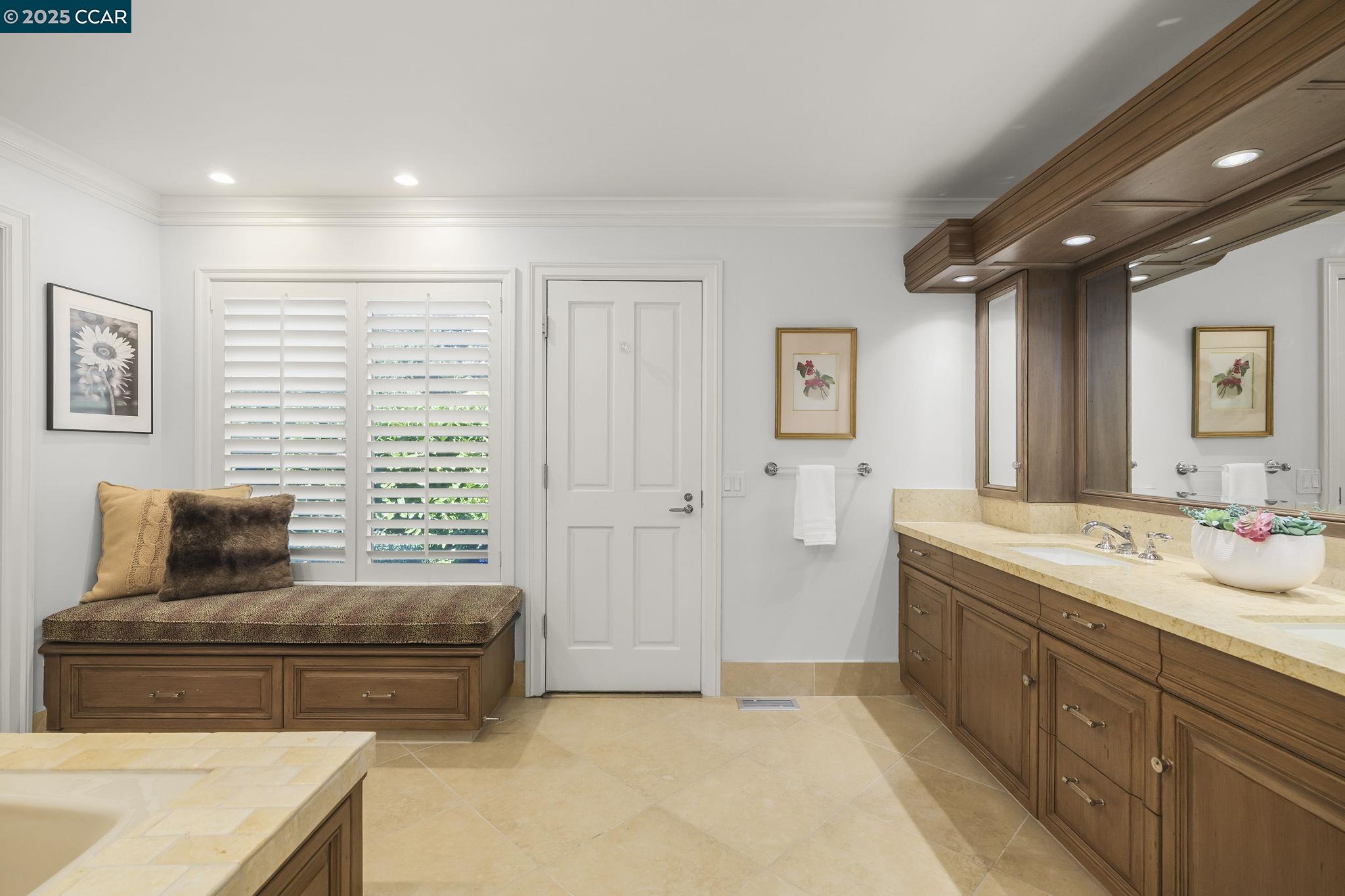 Detail Gallery Image 32 of 54 For 738 Mandarin Ln, Walnut Creek,  CA 94598 - 3 Beds | 3/1 Baths
