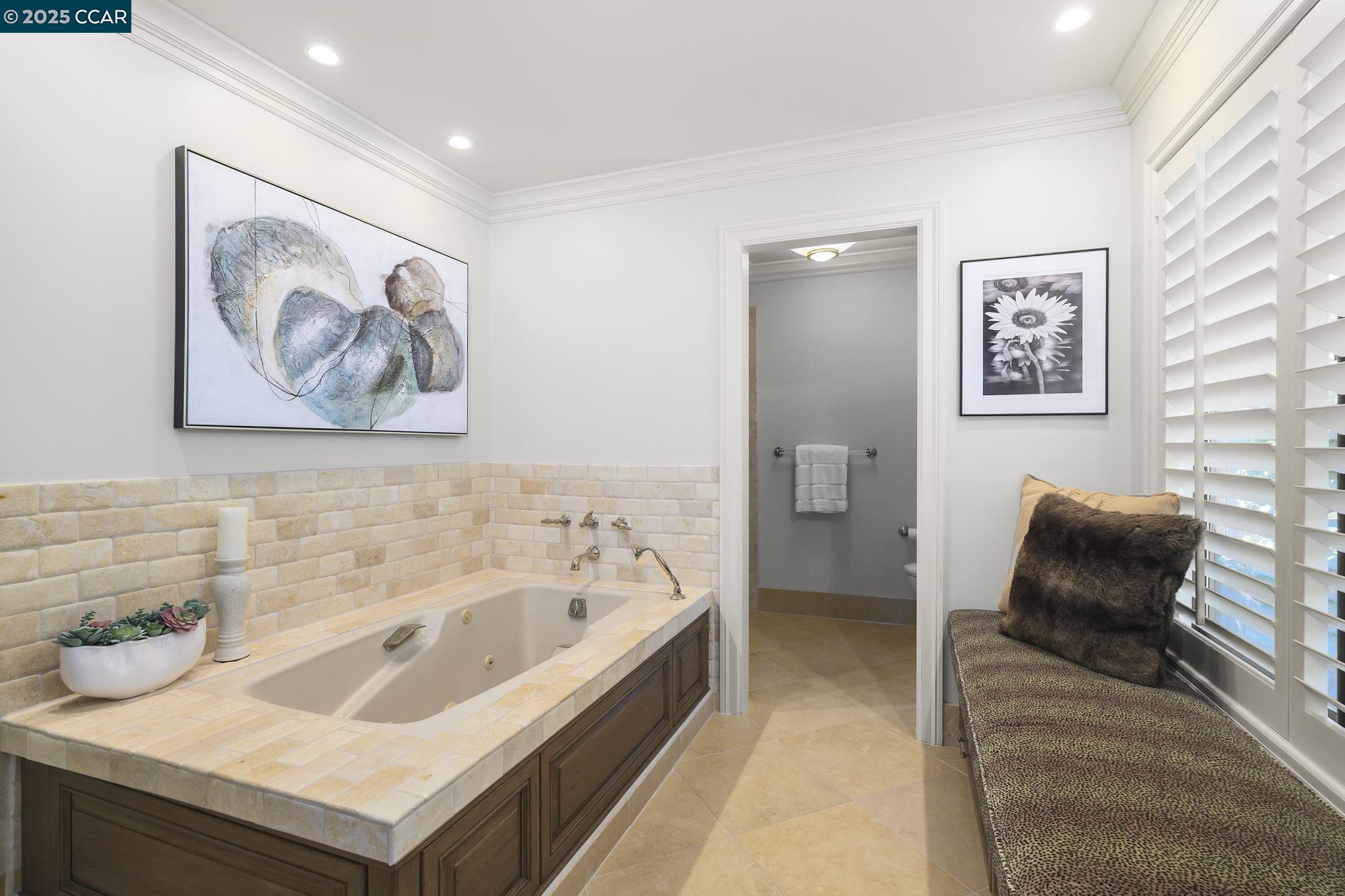 Detail Gallery Image 36 of 54 For 738 Mandarin Ln, Walnut Creek,  CA 94598 - 3 Beds | 3/1 Baths