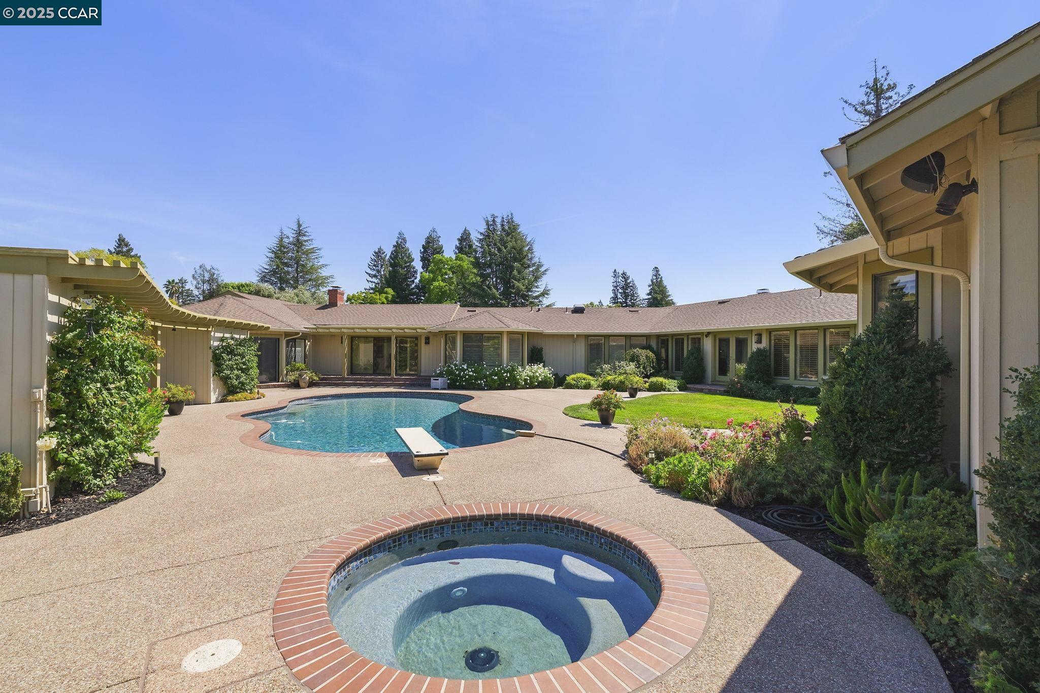 Detail Gallery Image 41 of 54 For 738 Mandarin Ln, Walnut Creek,  CA 94598 - 3 Beds | 3/1 Baths