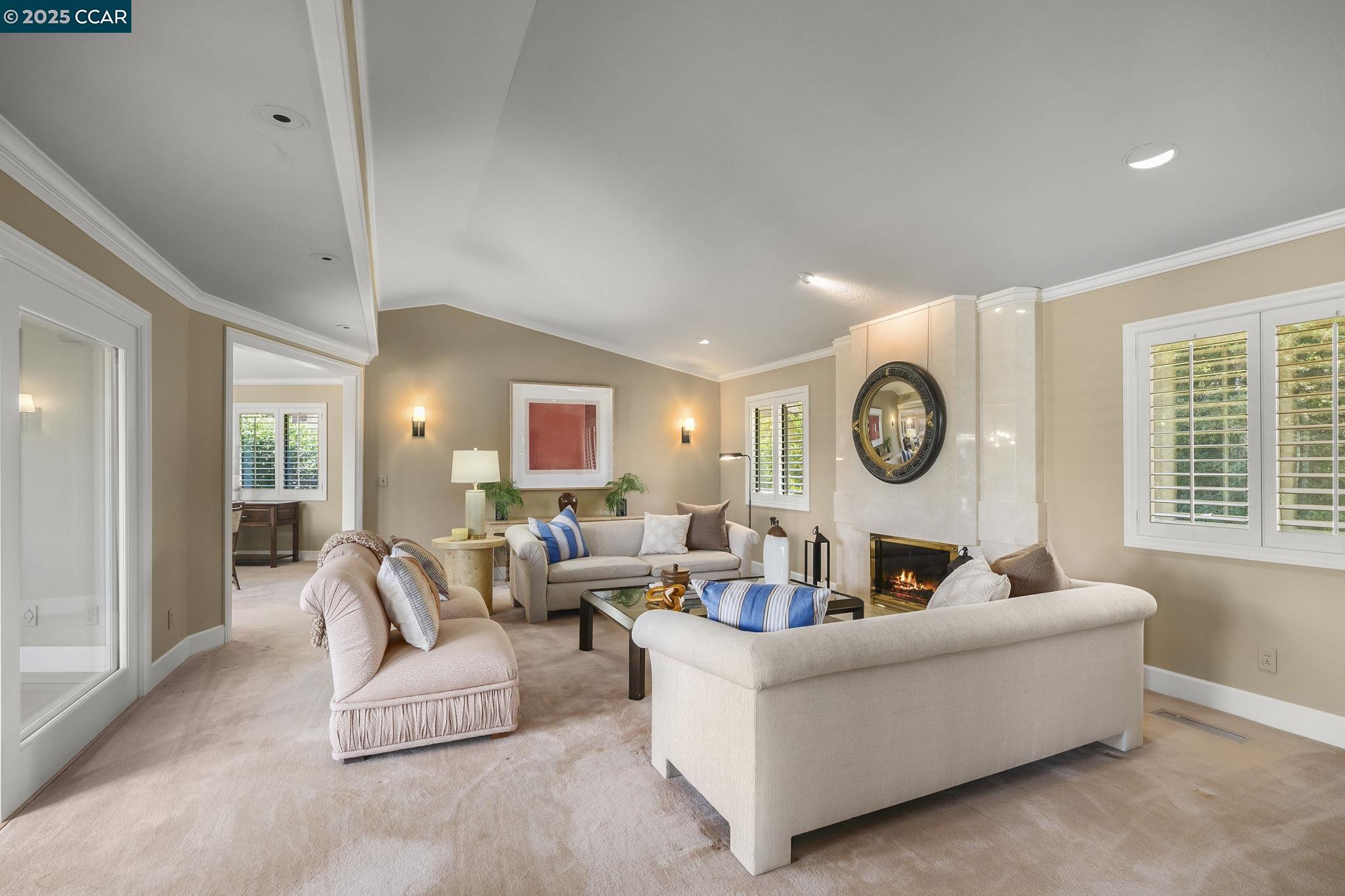 Detail Gallery Image 7 of 54 For 738 Mandarin Ln, Walnut Creek,  CA 94598 - 3 Beds | 3/1 Baths
