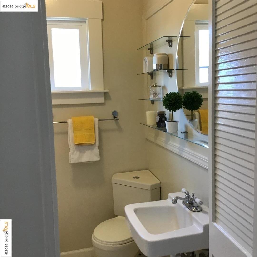 Detail Gallery Image 20 of 31 For 3712 Patterson Avenue, Oakland,  CA 94619 - 2 Beds | 1 Baths