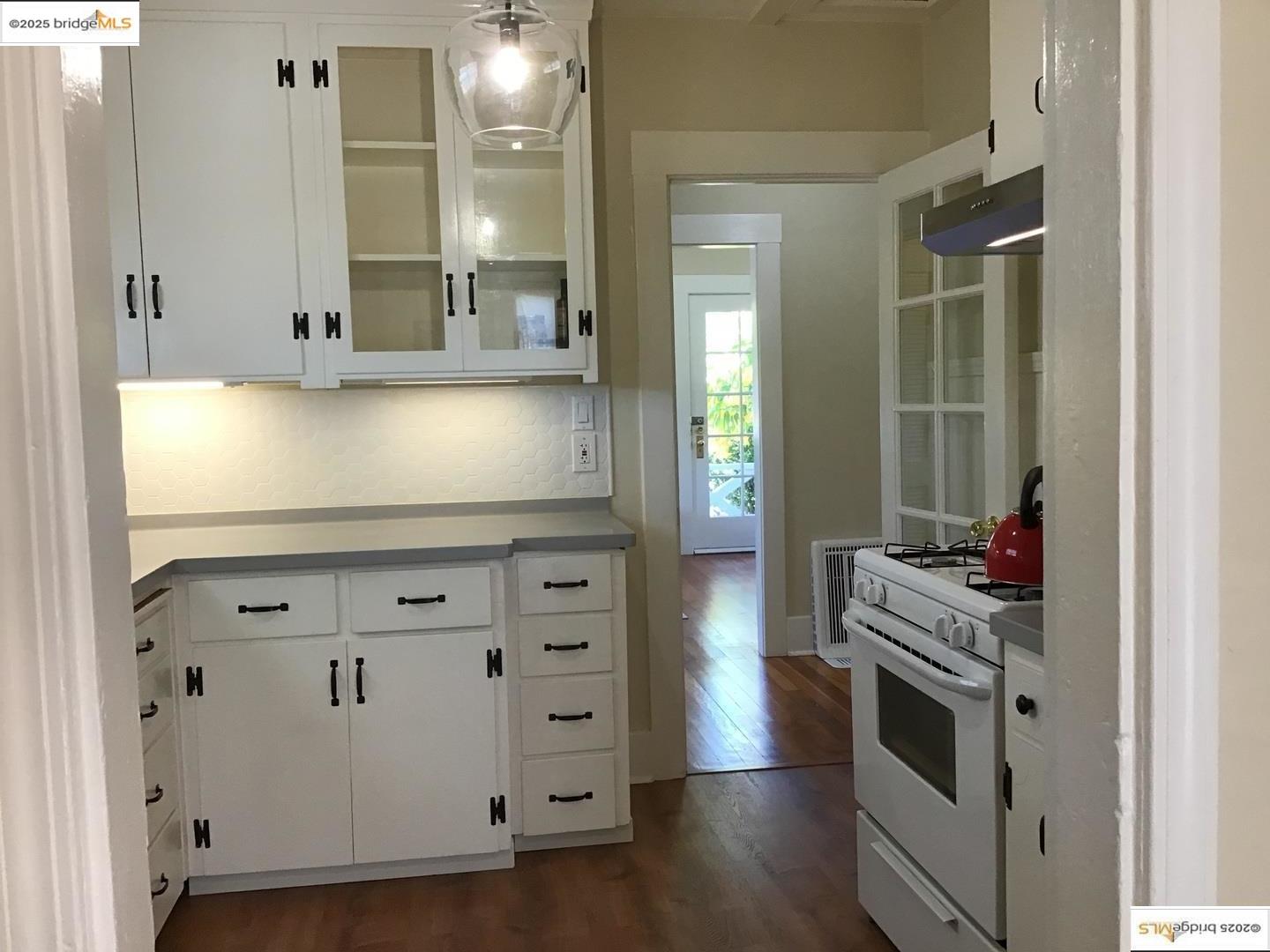Detail Gallery Image 22 of 31 For 3712 Patterson Avenue, Oakland,  CA 94619 - 2 Beds | 1 Baths