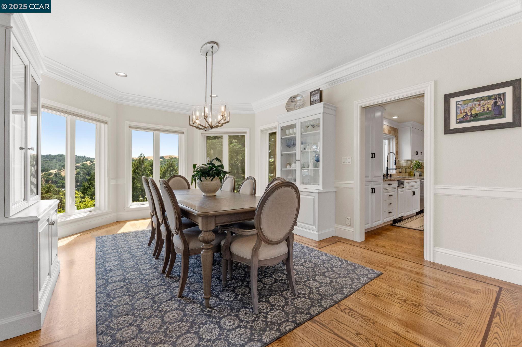 Detail Gallery Image 18 of 58 For 4860 Venner Rd, Martinez,  CA 94553 - 5 Beds | 3/1 Baths