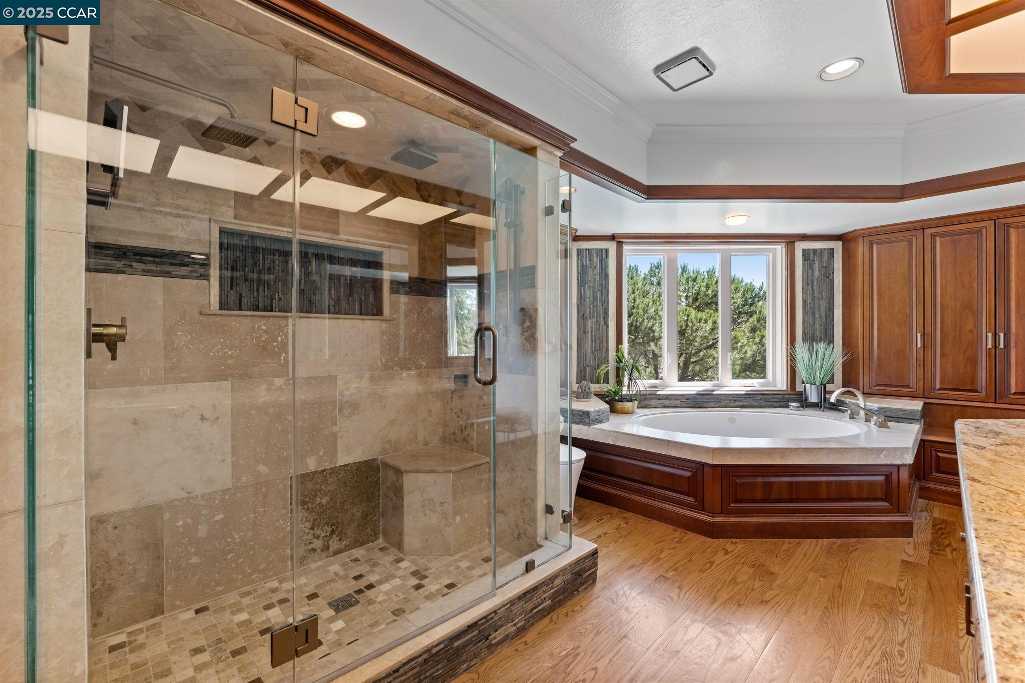 Detail Gallery Image 27 of 58 For 4860 Venner Rd, Martinez,  CA 94553 - 5 Beds | 3/1 Baths