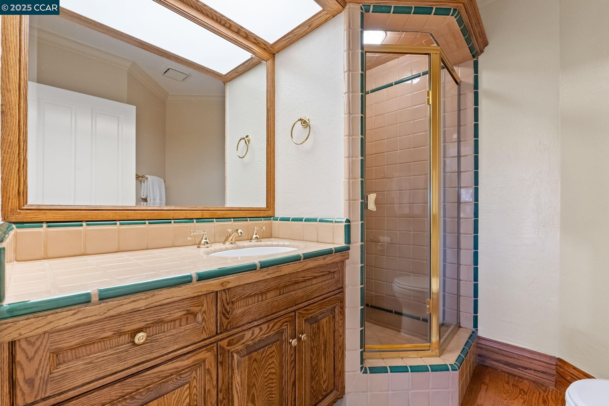 Detail Gallery Image 38 of 58 For 4860 Venner Rd, Martinez,  CA 94553 - 5 Beds | 3/1 Baths