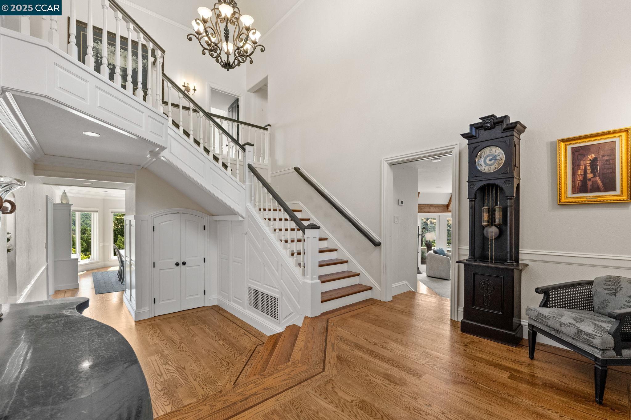 Detail Gallery Image 6 of 58 For 4860 Venner Rd, Martinez,  CA 94553 - 5 Beds | 3/1 Baths