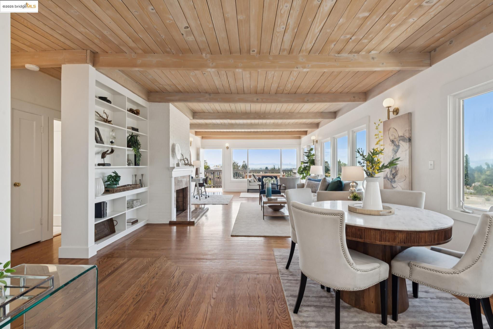Detail Gallery Image 24 of 55 For 6189 Margarido Drive, Oakland,  CA 94618 - 3 Beds | 2/1 Baths