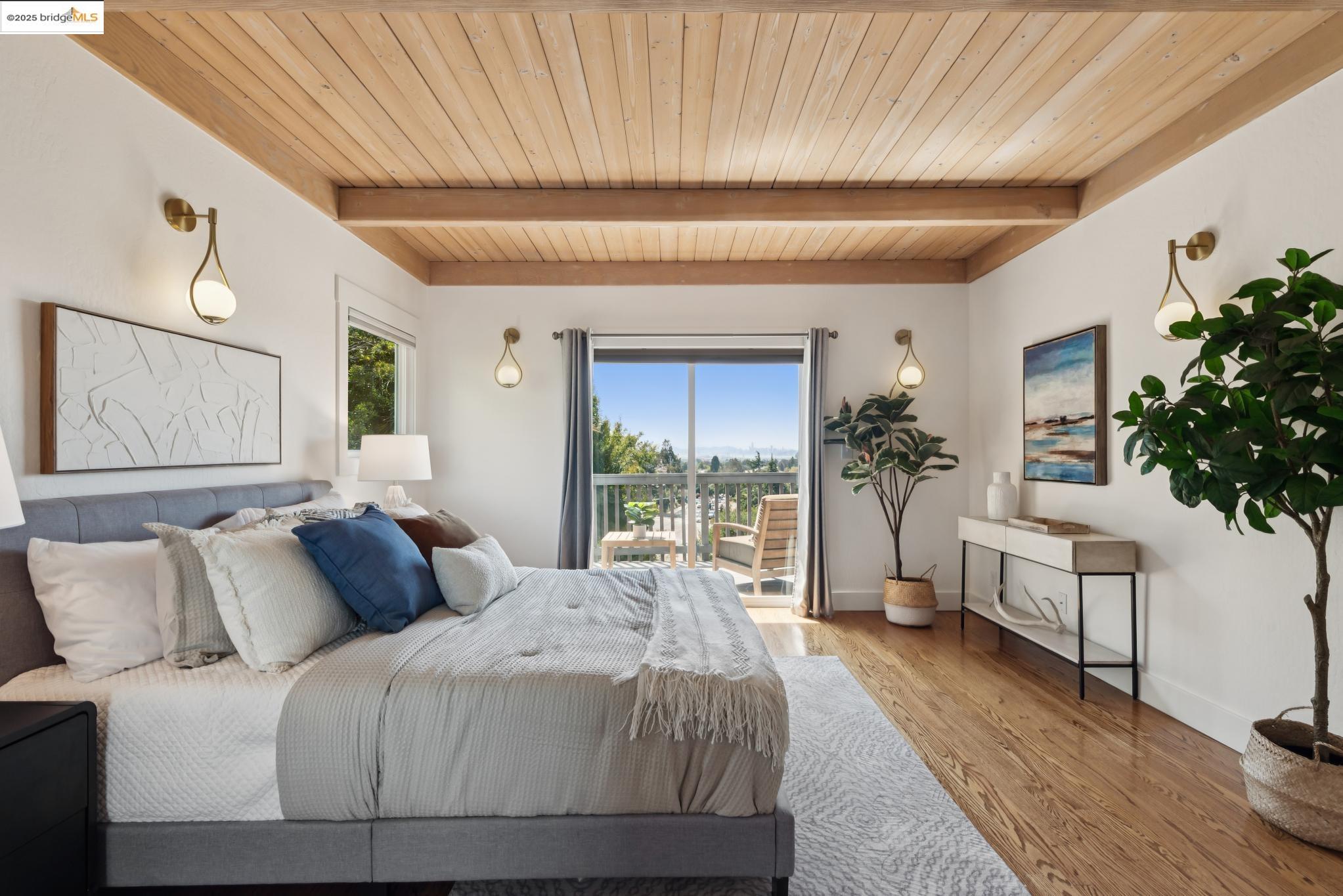Detail Gallery Image 31 of 55 For 6189 Margarido Drive, Oakland,  CA 94618 - 3 Beds | 2/1 Baths