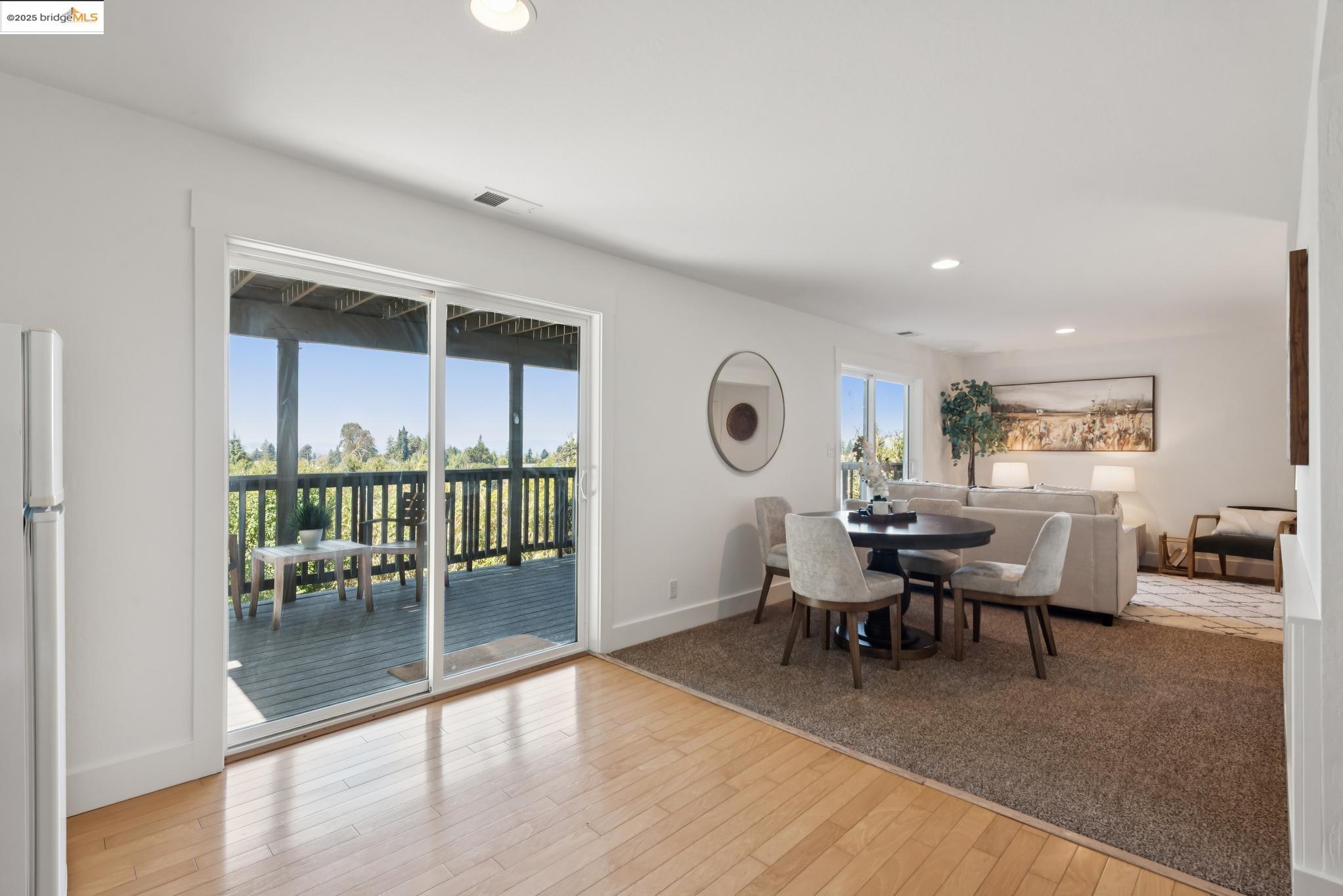 Detail Gallery Image 44 of 55 For 6189 Margarido Drive, Oakland,  CA 94618 - 3 Beds | 2/1 Baths