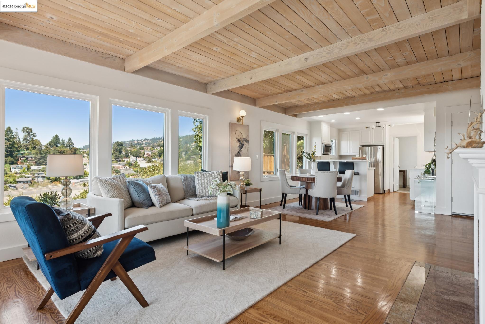 Detail Gallery Image 8 of 55 For 6189 Margarido Drive, Oakland,  CA 94618 - 3 Beds | 2/1 Baths