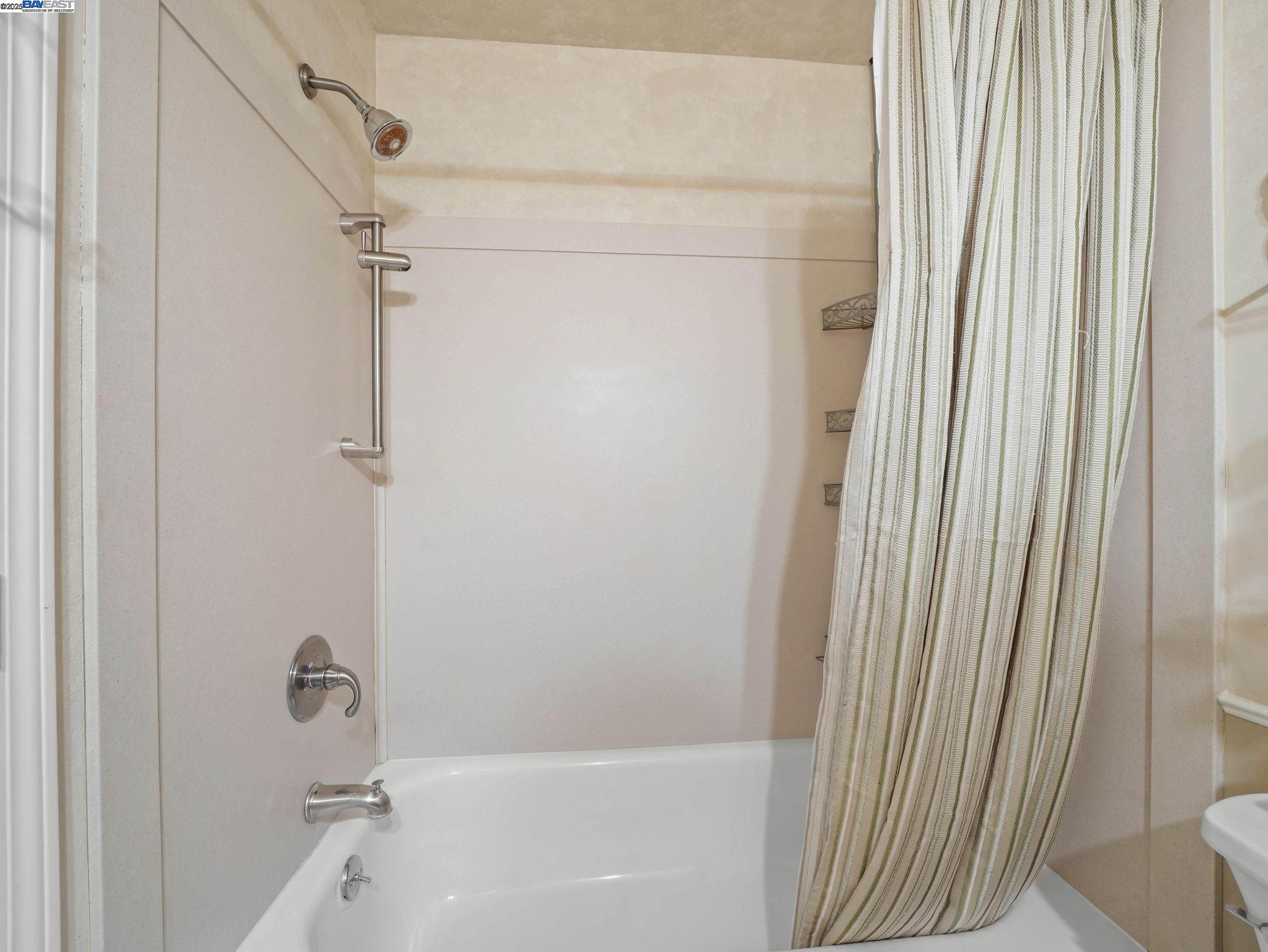 Detail Gallery Image 5 of 26 For 38043 Miller Pl, Fremont,  CA 94536 - 3 Beds | 2 Baths