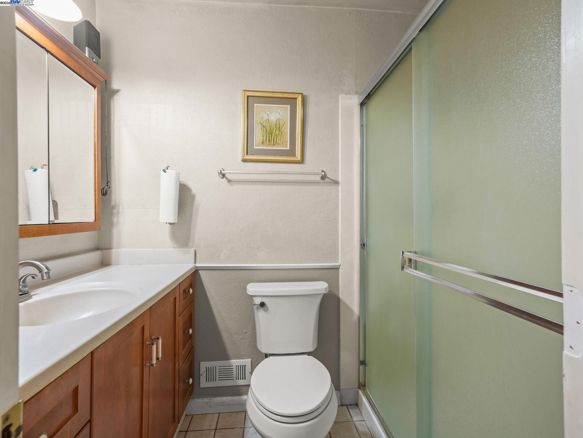 Detail Gallery Image 8 of 26 For 38043 Miller Pl, Fremont,  CA 94536 - 3 Beds | 2 Baths