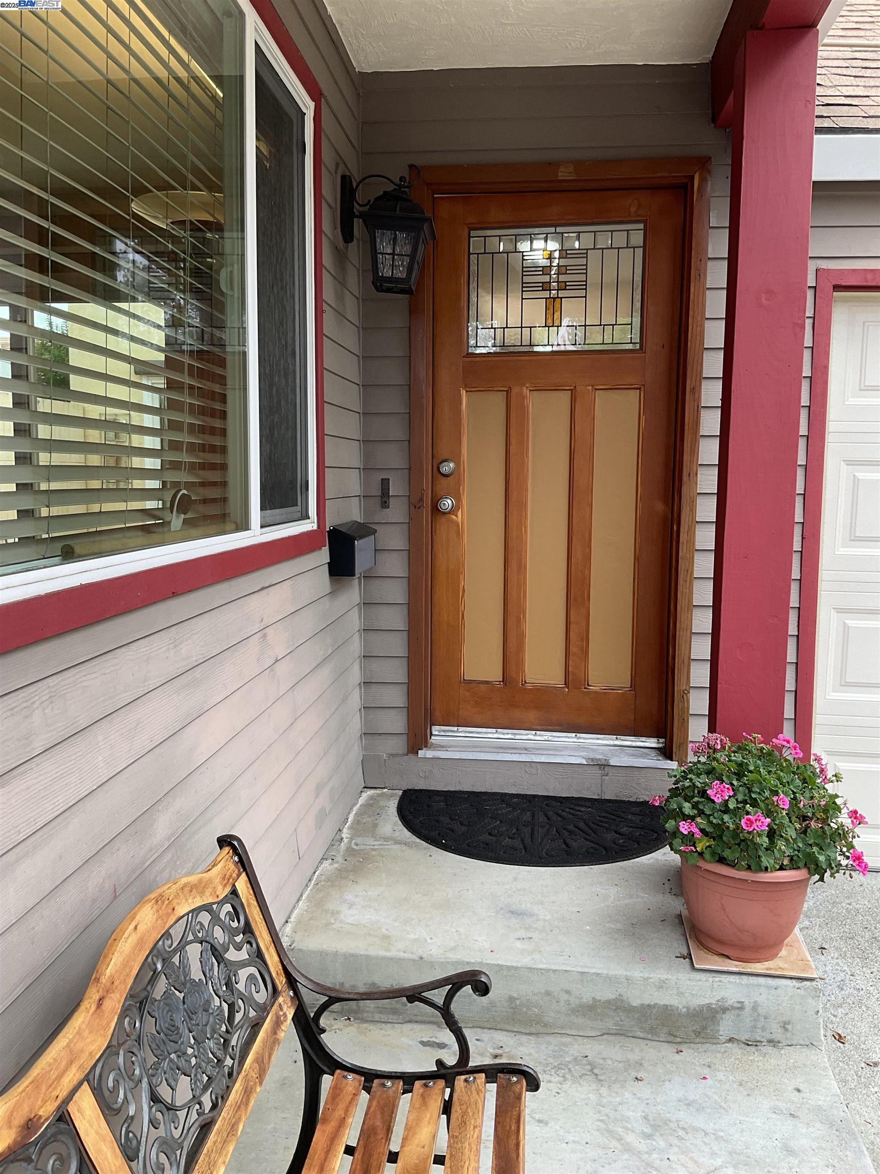 Detail Gallery Image 4 of 18 For 38043 Miller Pl, Fremont,  CA 94536 - 3 Beds | 2 Baths