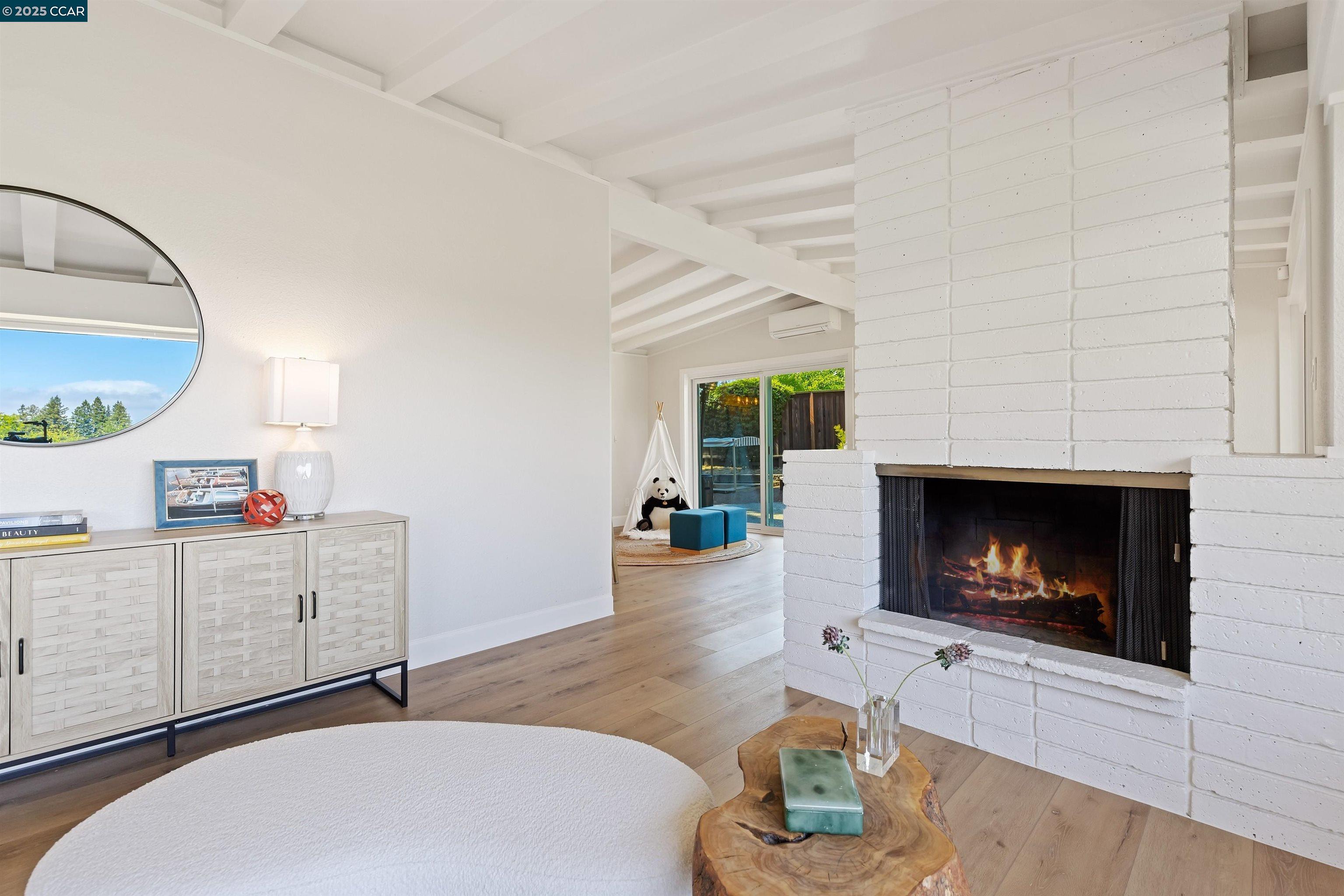 Detail Gallery Image 16 of 47 For 117 Estates Dr, Orinda,  CA 94563 - 4 Beds | 2 Baths