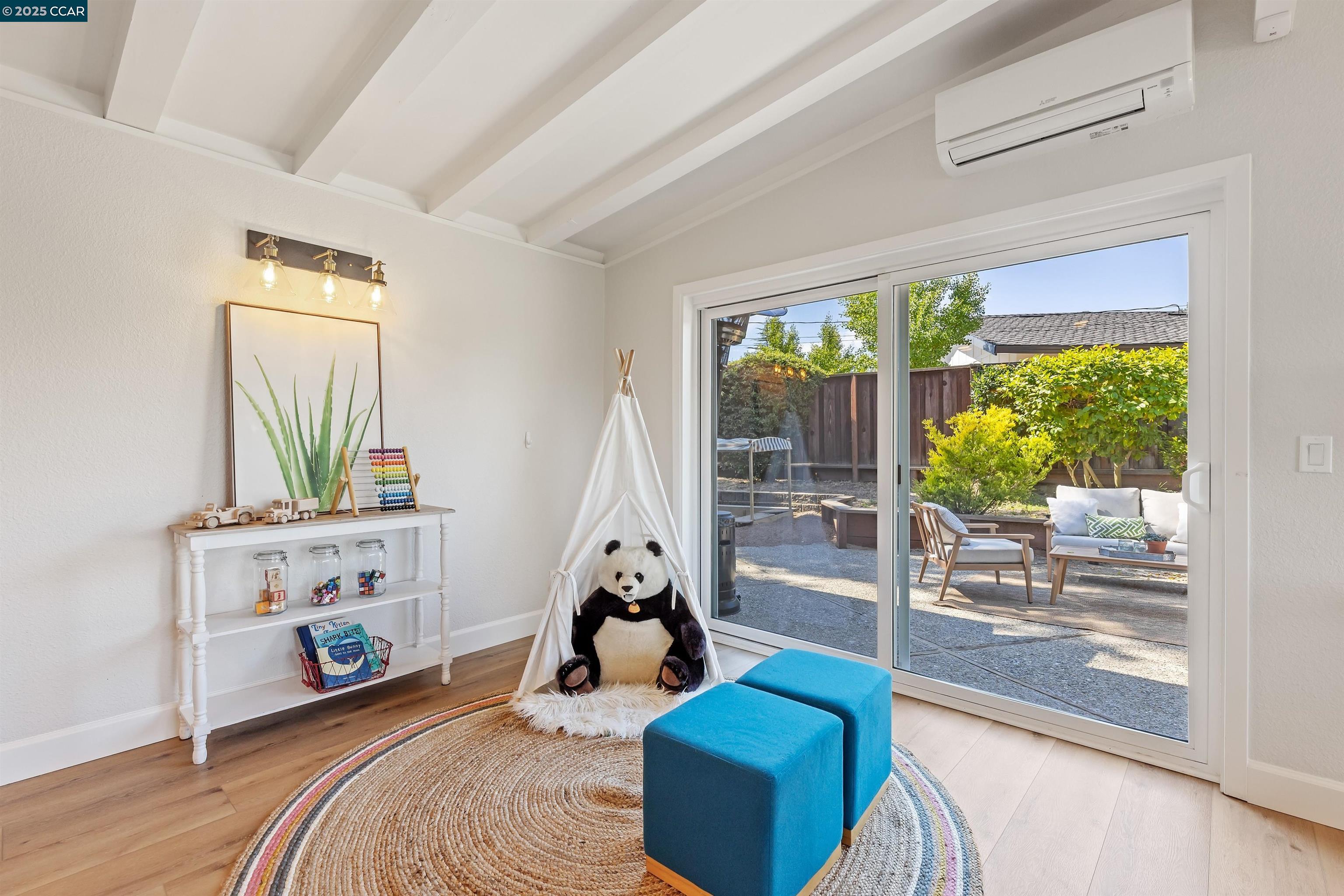 Detail Gallery Image 20 of 47 For 117 Estates Dr, Orinda,  CA 94563 - 4 Beds | 2 Baths