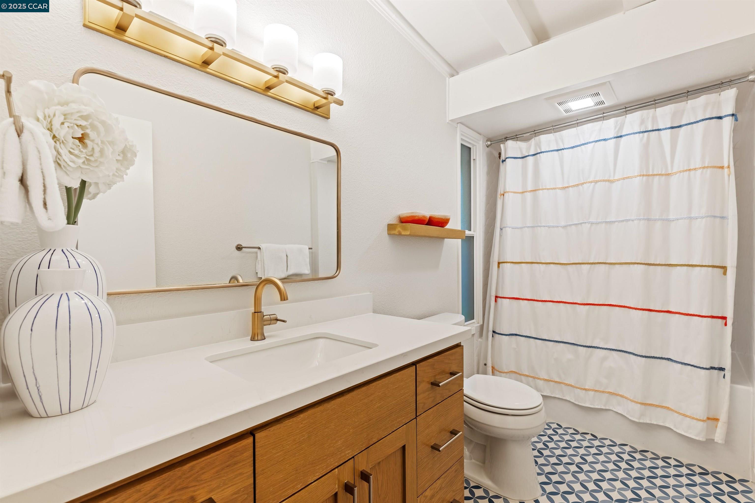Detail Gallery Image 27 of 47 For 117 Estates Dr, Orinda,  CA 94563 - 4 Beds | 2 Baths