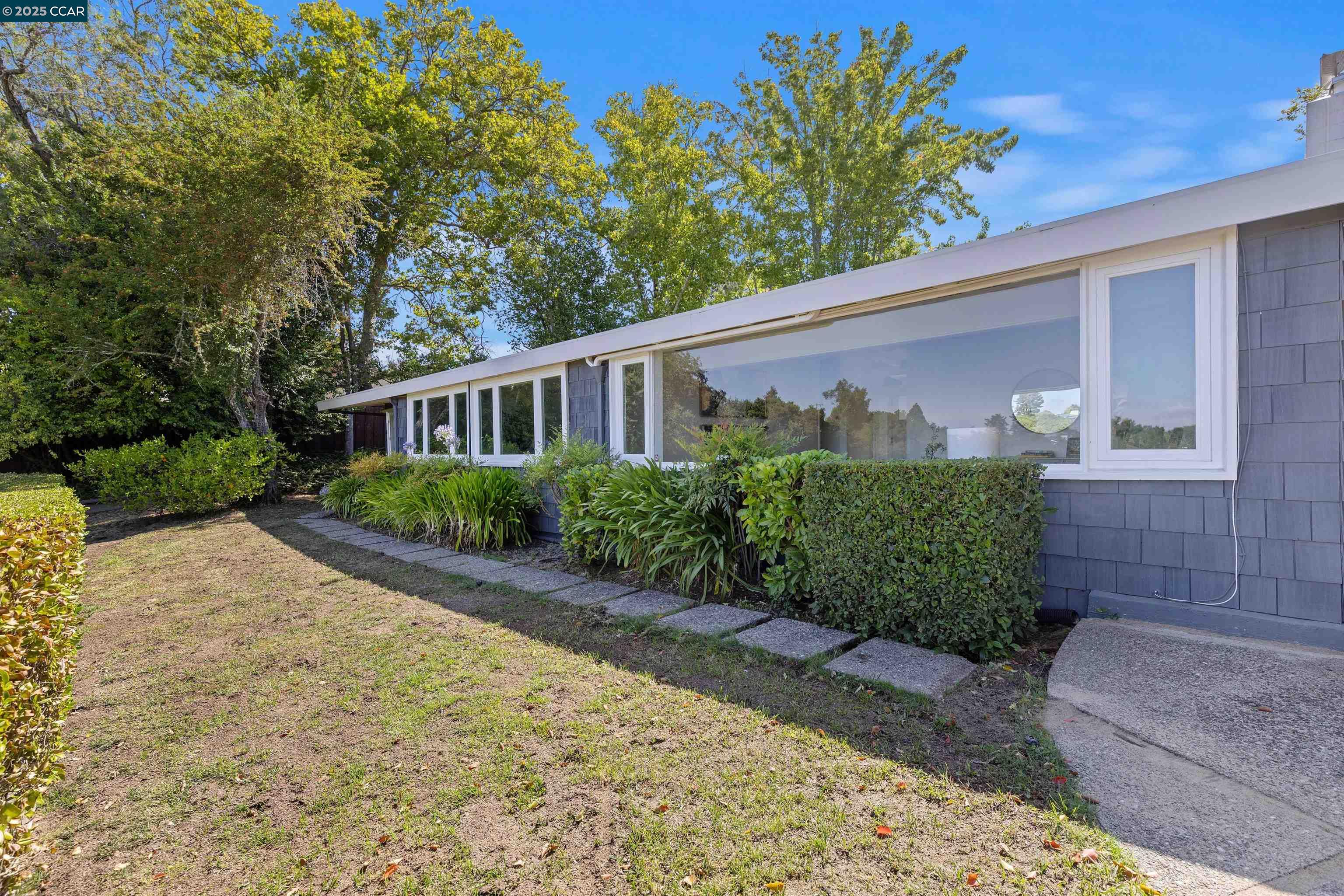Detail Gallery Image 33 of 47 For 117 Estates Dr, Orinda,  CA 94563 - 4 Beds | 2 Baths