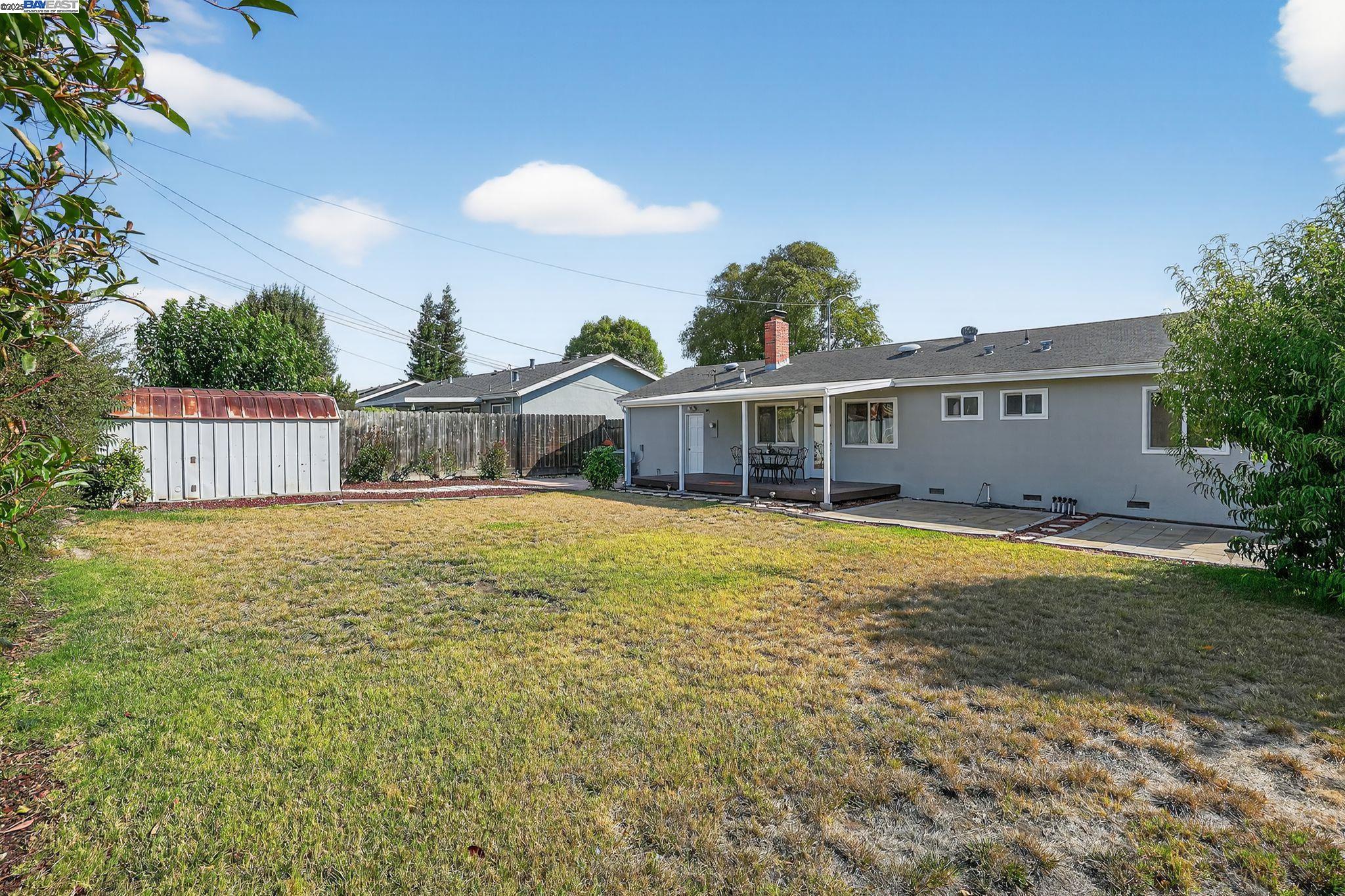 Detail Gallery Image 27 of 30 For 8578 Deervale Rd, Dublin,  CA 94568 - 3 Beds | 2 Baths