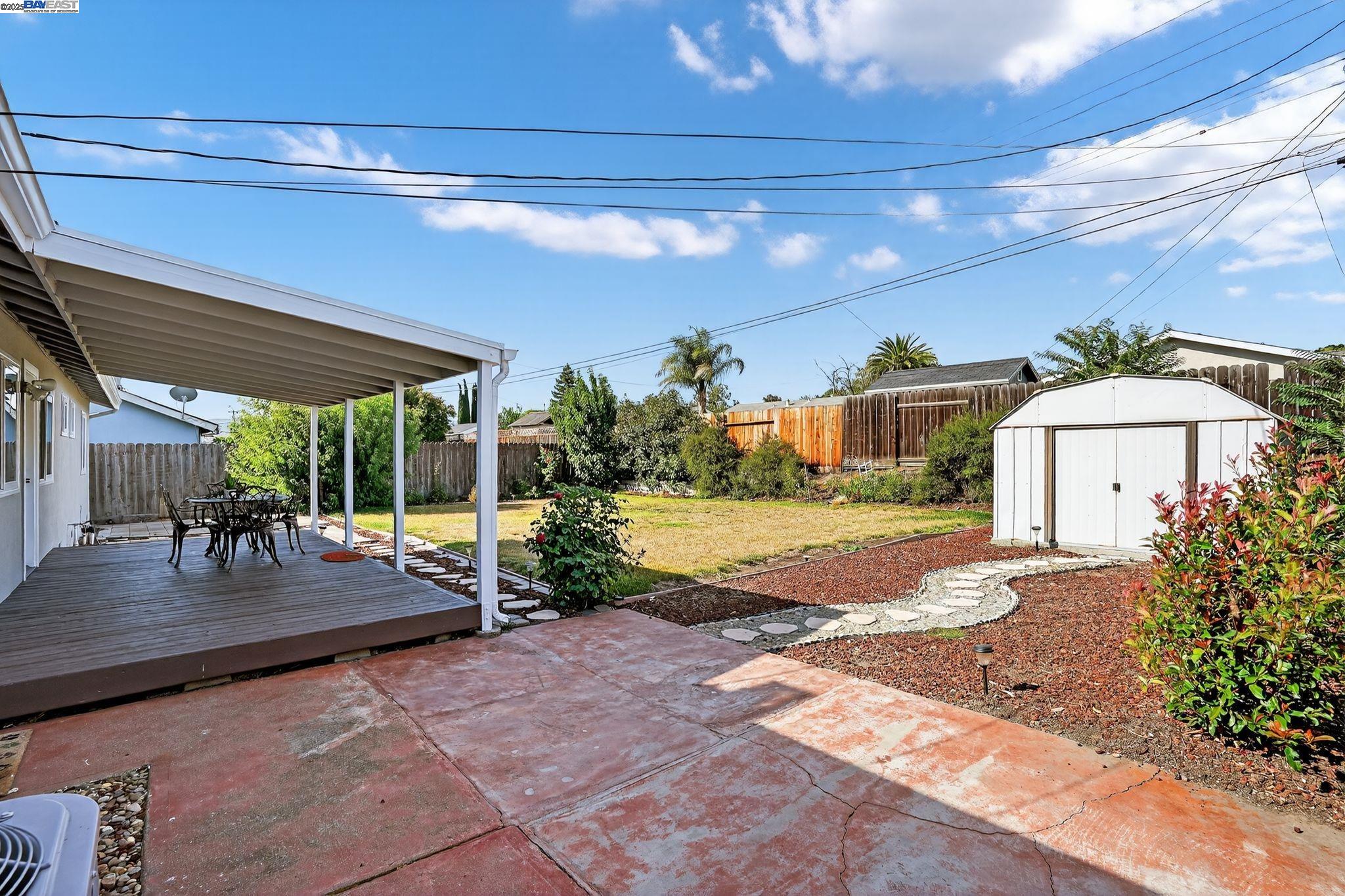 Detail Gallery Image 28 of 30 For 8578 Deervale Rd, Dublin,  CA 94568 - 3 Beds | 2 Baths