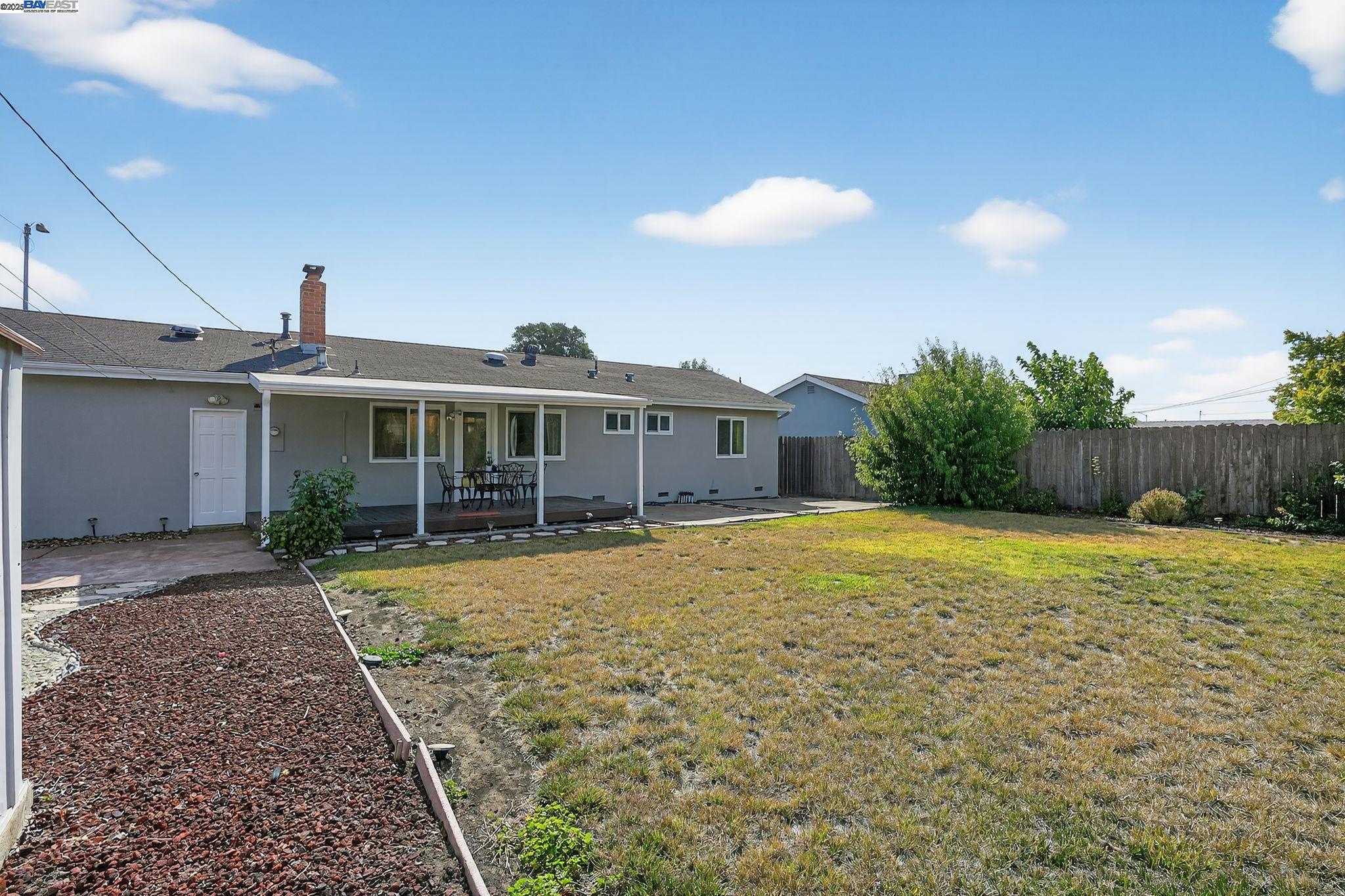 Detail Gallery Image 29 of 30 For 8578 Deervale Rd, Dublin,  CA 94568 - 3 Beds | 2 Baths